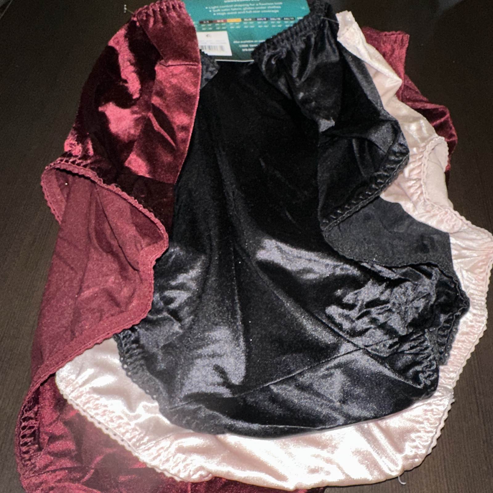 Vanity Fair Radiant Undershapers Brief Underwear 3 Pair Nylon Women 5XL/12