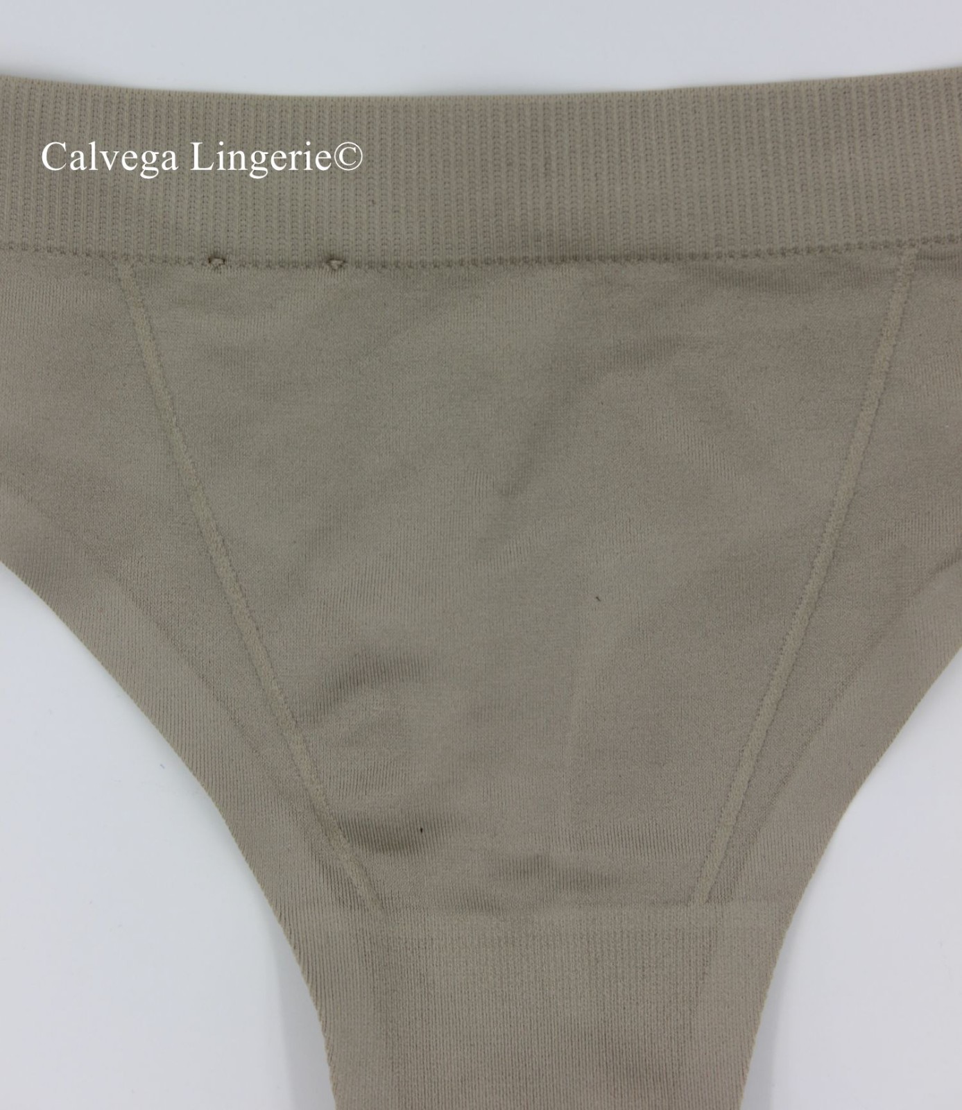 NWT Calvin Klein QF6611 “Bonded Flex” Seamless Laser Cut Nylon Thong, Gray, M