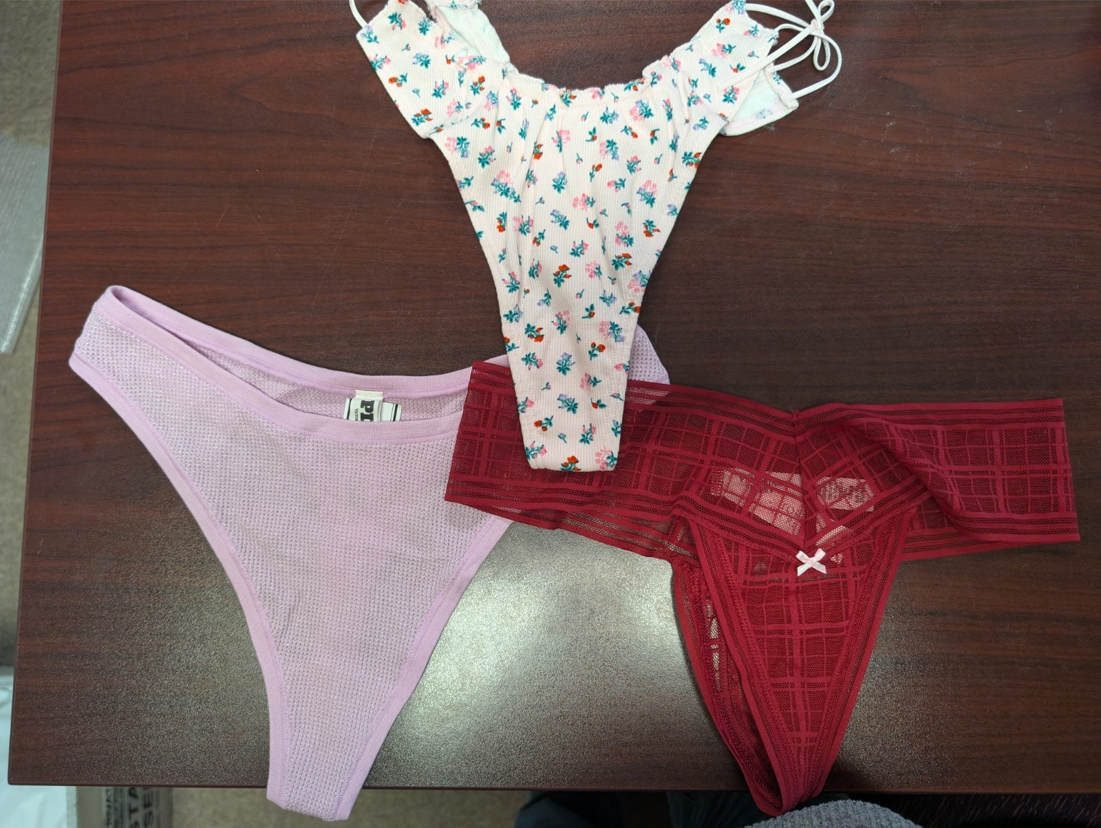 Victoria’s Secret Panty Lot Of 3 Thong Red Lilac Pink Tulip S NWT