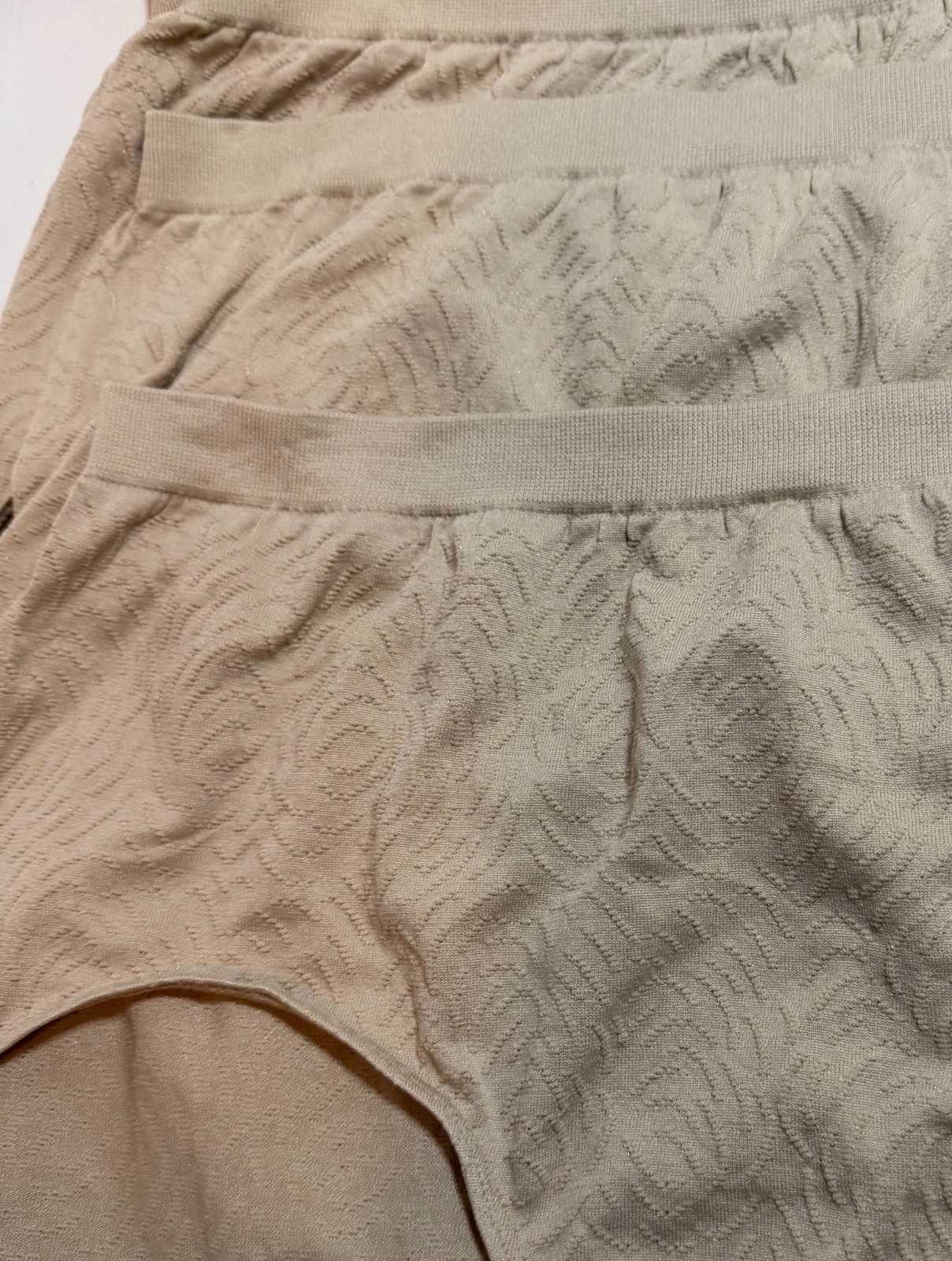 NWT 3 Bali Comfort Revolution Brief Panties 803J Beige/Nude Size 10/11