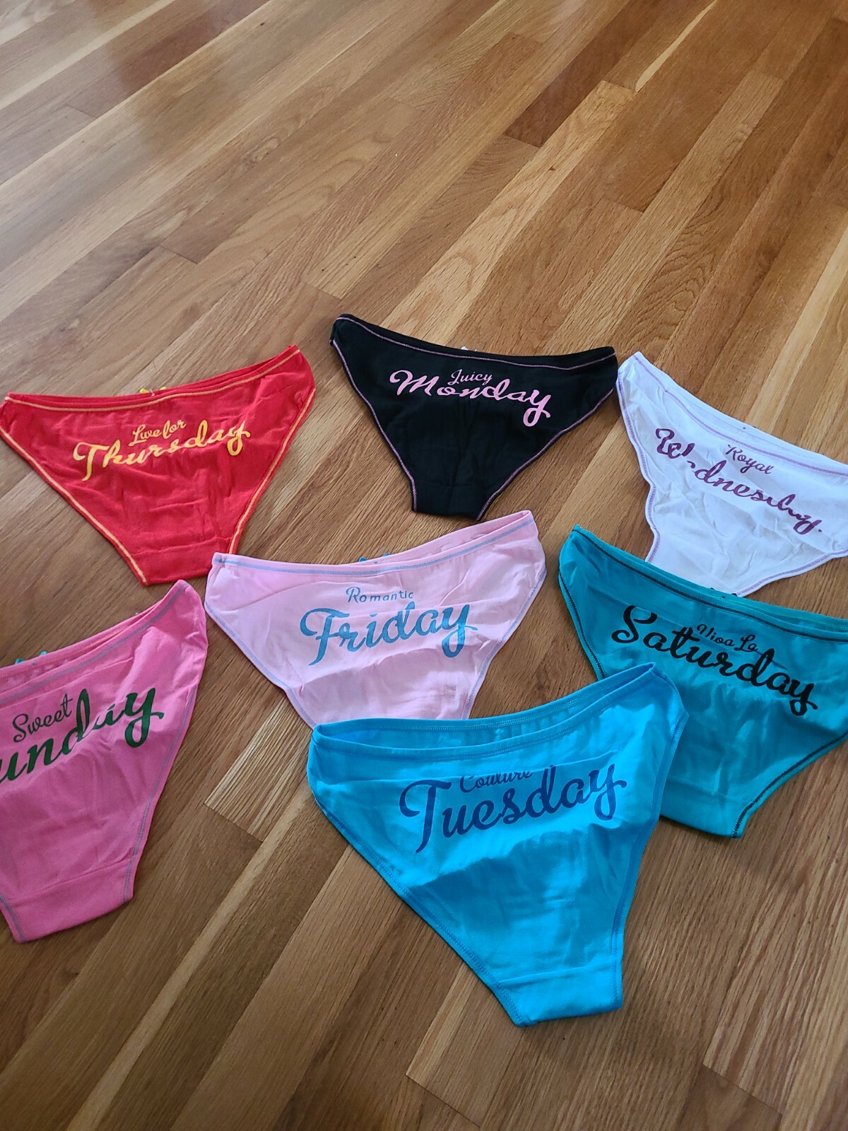 Womens 7pack Letter Graphic Panty Set (Sunday through Monday) 🔥 size medium