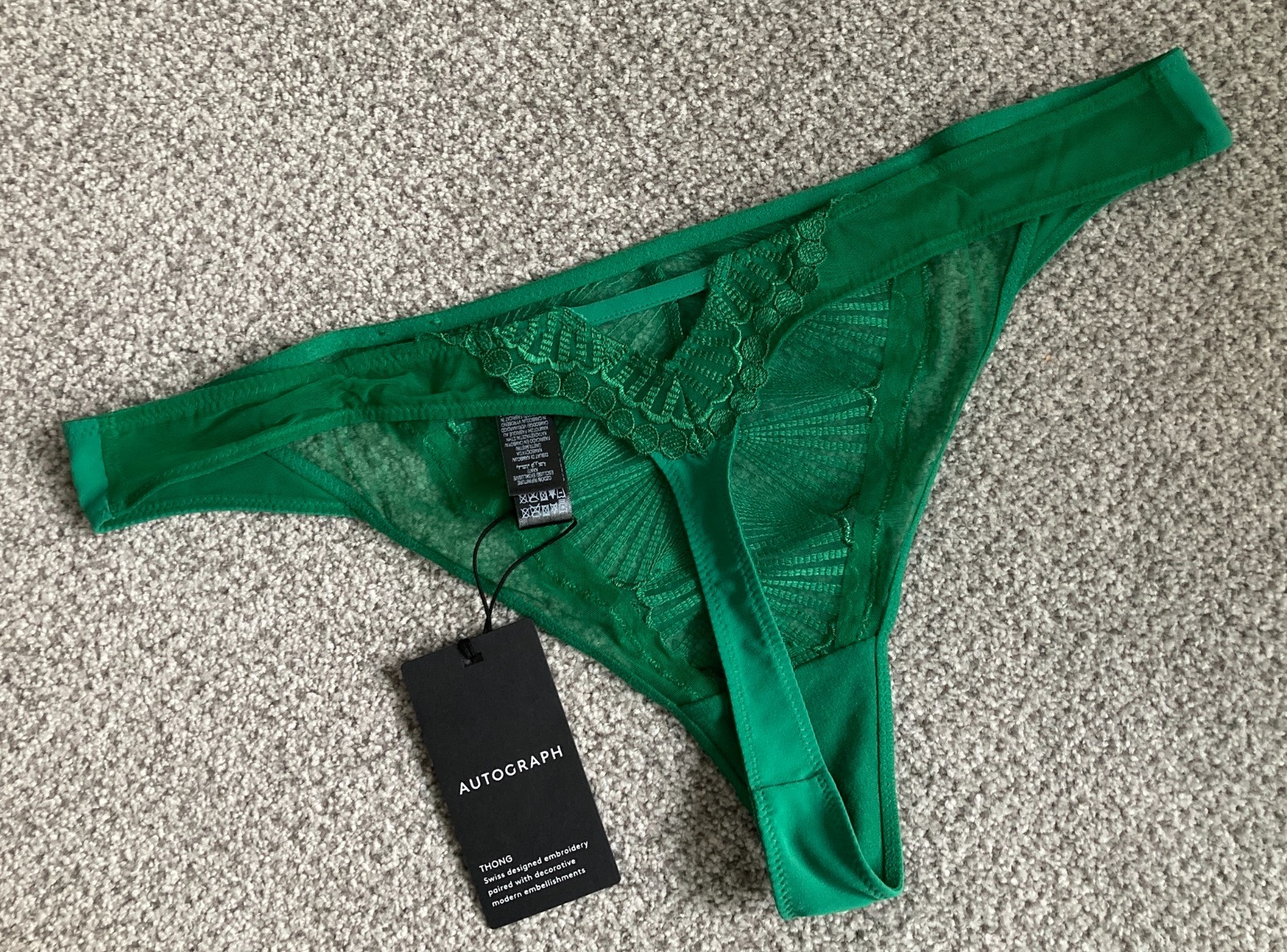 BNWT M&S AUTOGRAPH Bright Green Leon Embroidery Thong Size 18