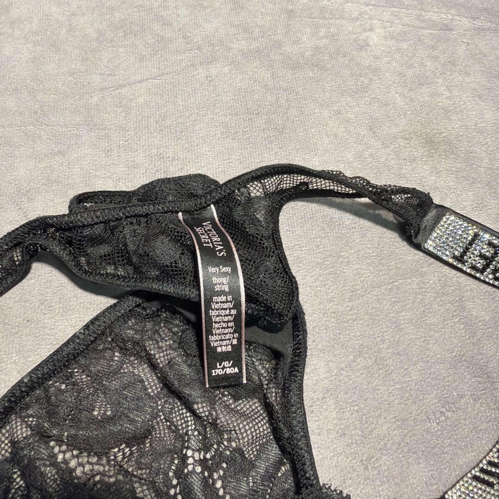 Victorias Secret SEXY Bombshell Rhinestone Shine THONG V String Panty Size L
