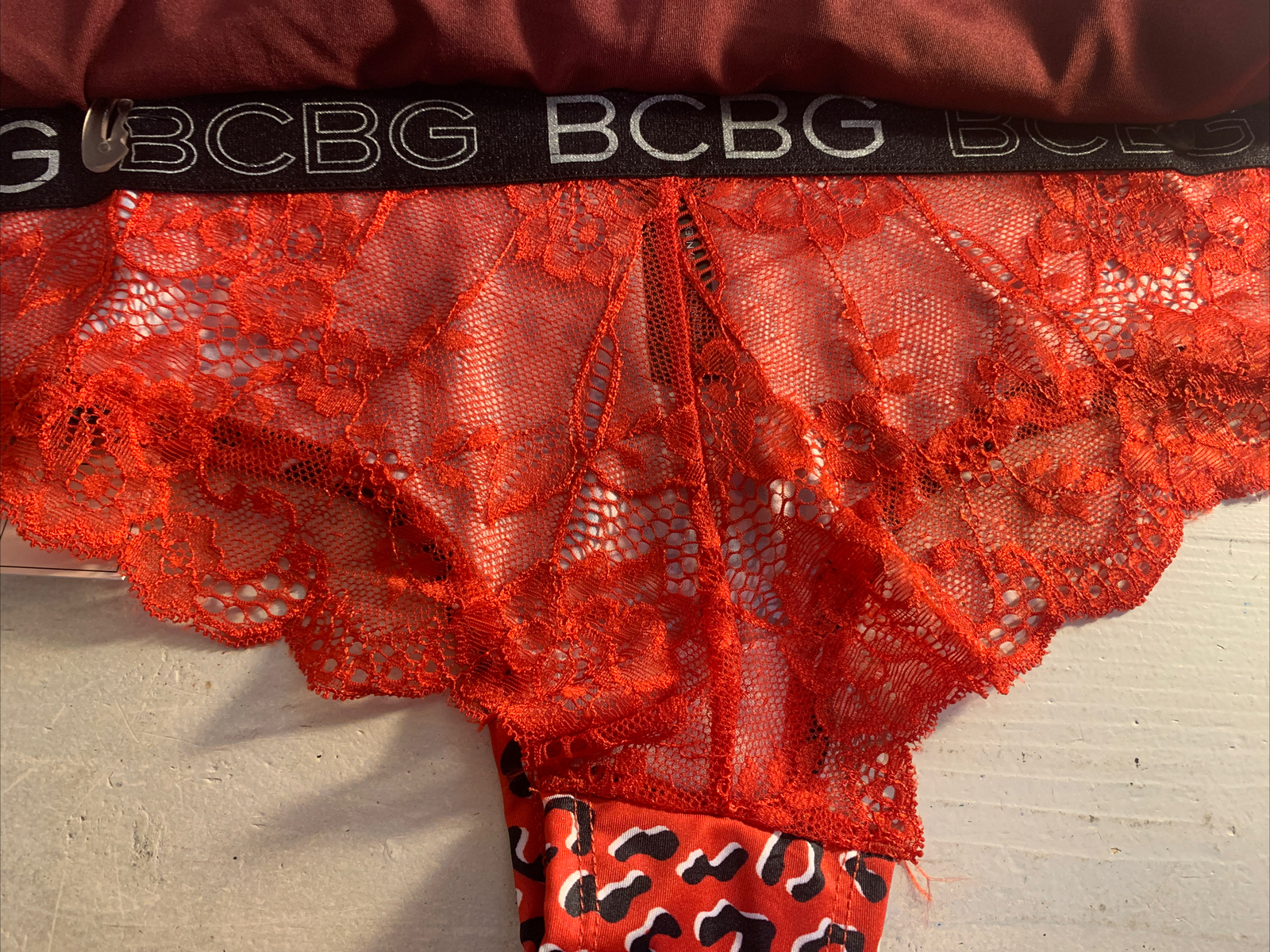 BCBG BCBGeneration 4 Pair Cheeky Panties Underwear Large Lace Pink Gray Red