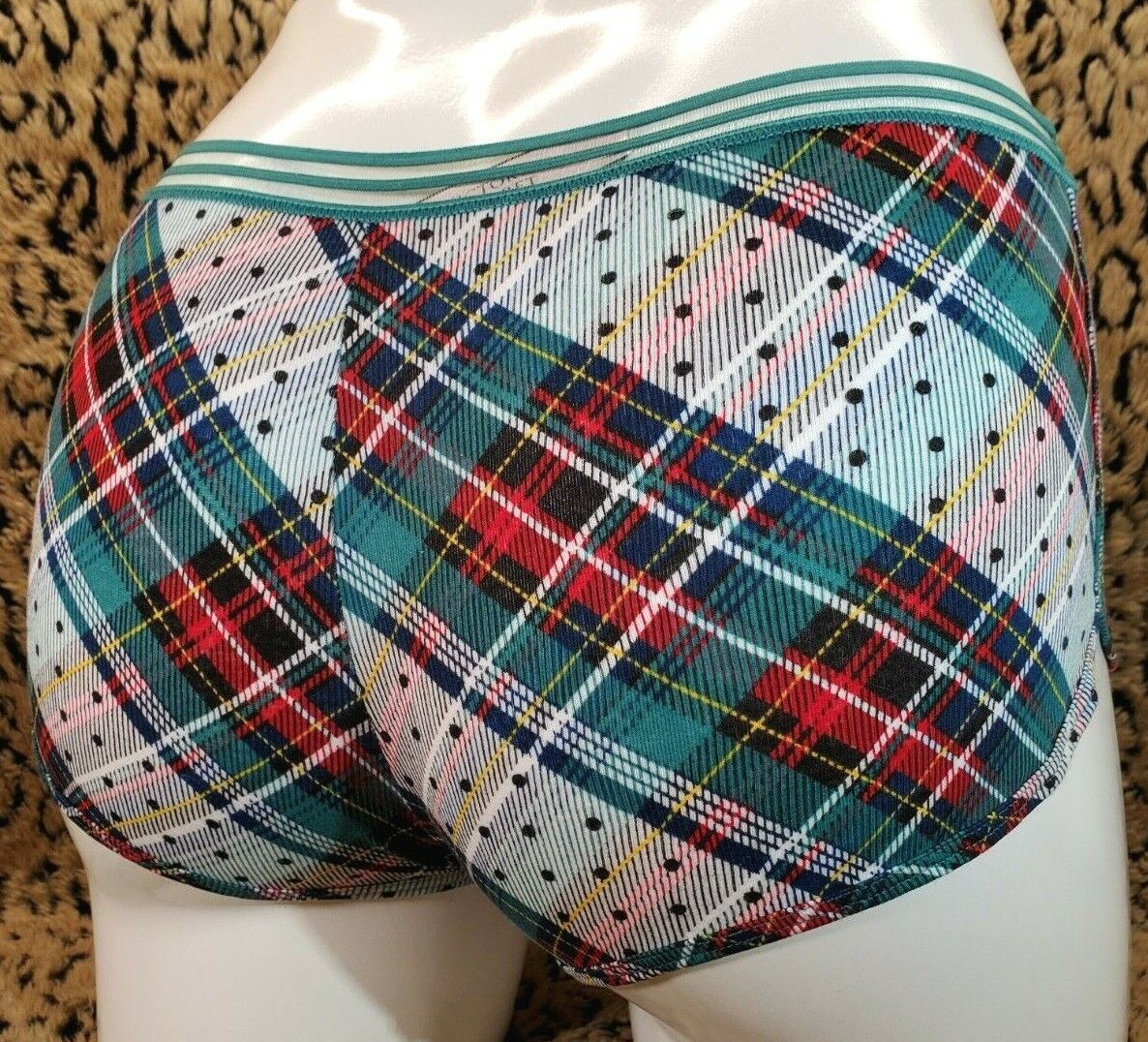 Victoria’s Secret Green Red Polka Dot Plaid Boy Shorts Shortie M NWT Sexy