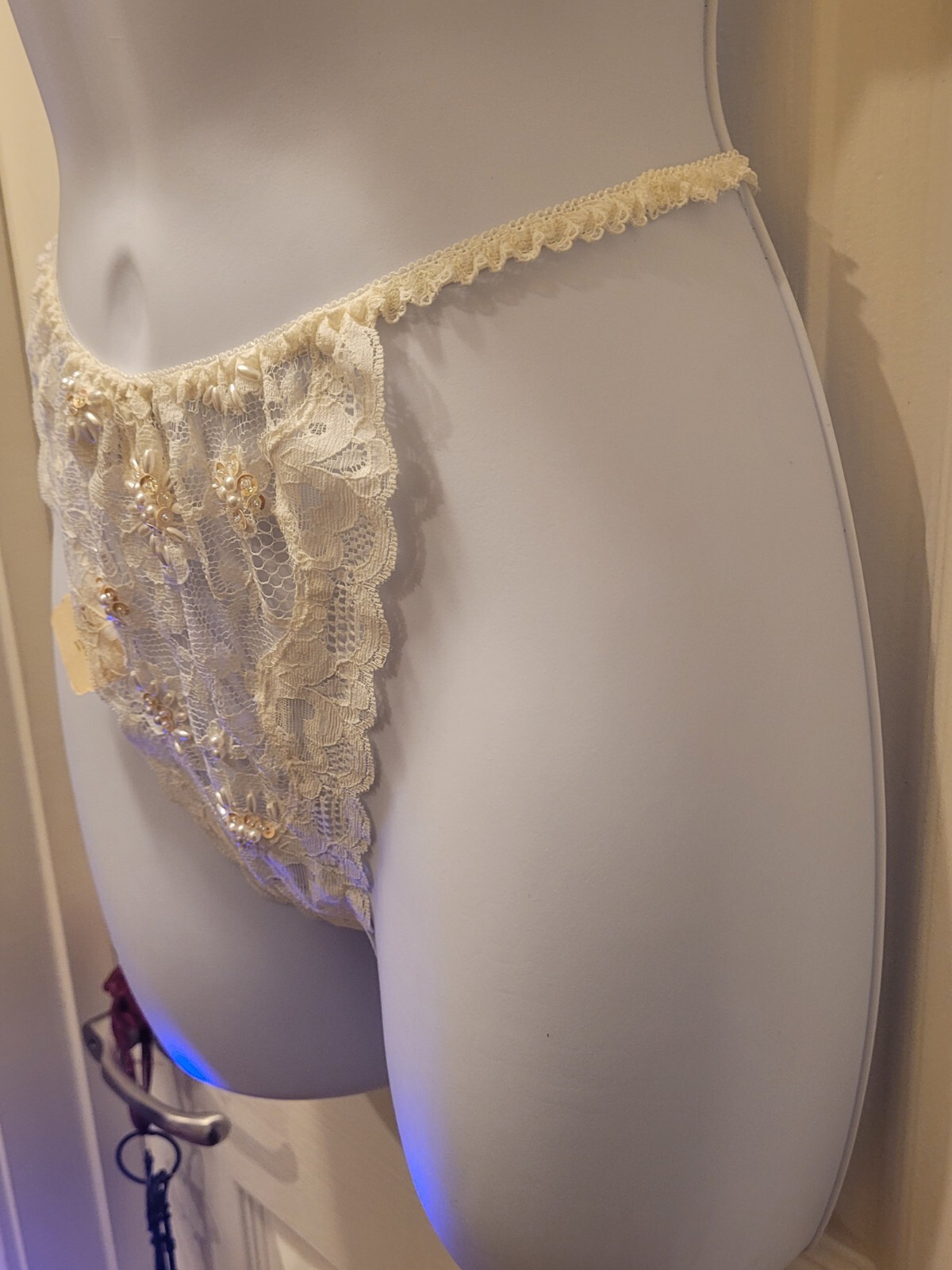 Vtg M/L Victoria’s Secret 80’s 90’s T-String / Thong Panties String Beaded Ivory