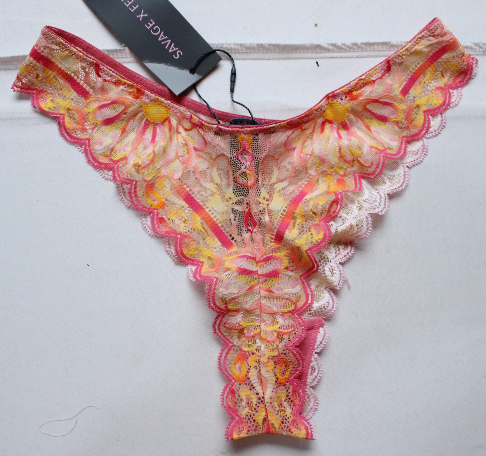 Savage X Fenty Women’s Mid-Rise Sunray Lace Brazilian DH3 Acacia Pink XS NWT