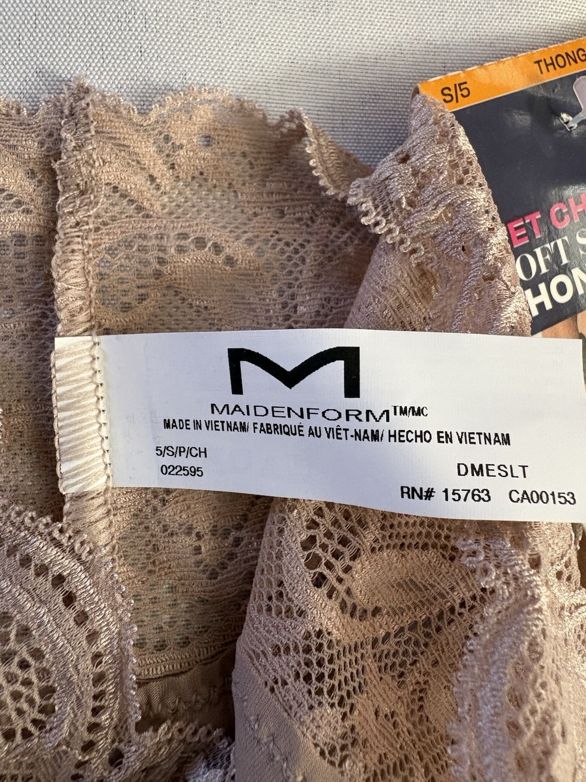 NEW Maidenform Luxurious Lace Thong Women’s Small DMESLT 2 Pair Maidenform Thong