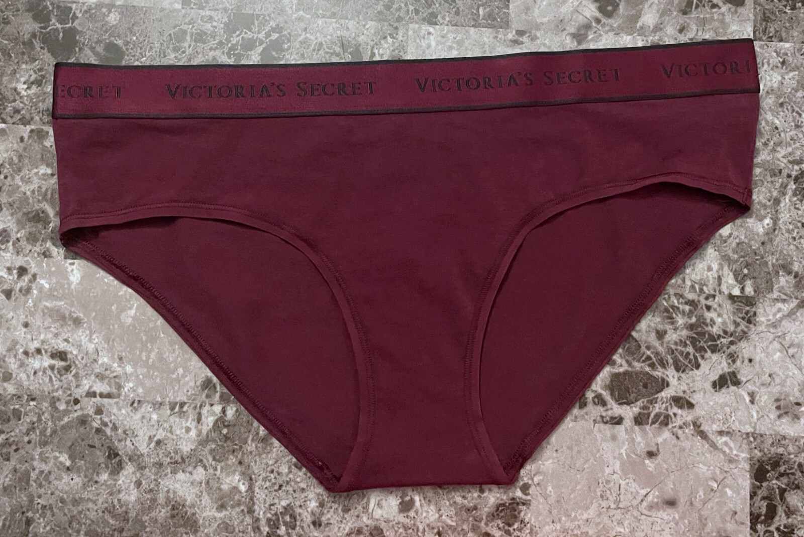 NWT VICTORIA’S SECRET LARGE MAROON BLACK THICK LOGO WAISTBAND HIPHUGGER PANTIES
