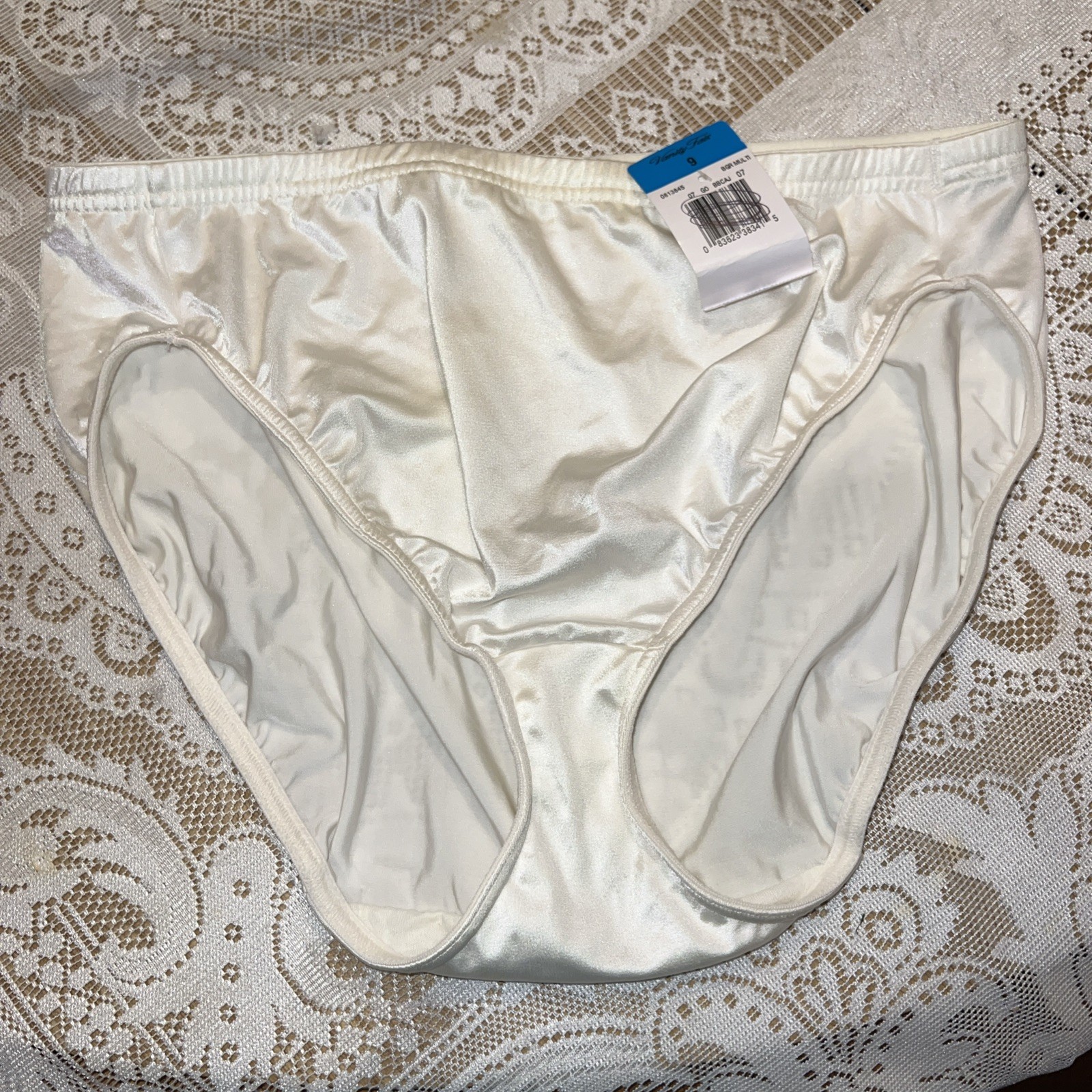 VTG Vanity Fair Ivory Second Skin Satin Womens Panties XXL 9 13-845 New