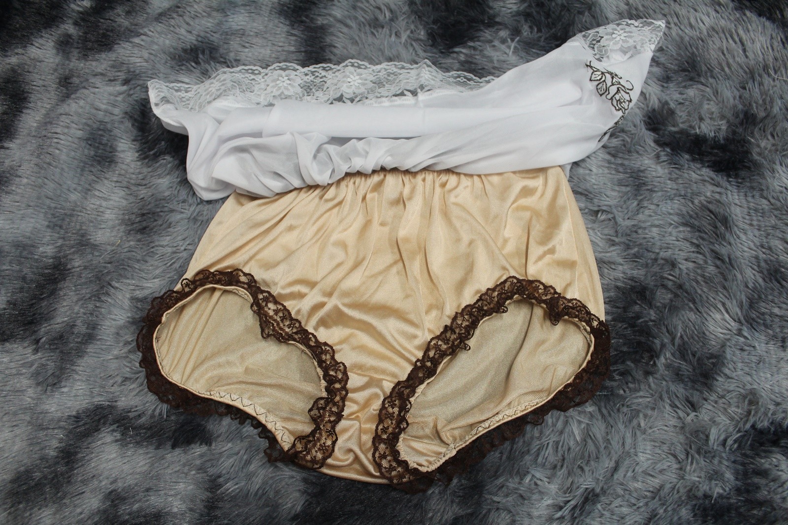#A101 2XL/ElasticW.24-44″ 2in1 Brown Nylon Full Brief + White Half Slip 15″