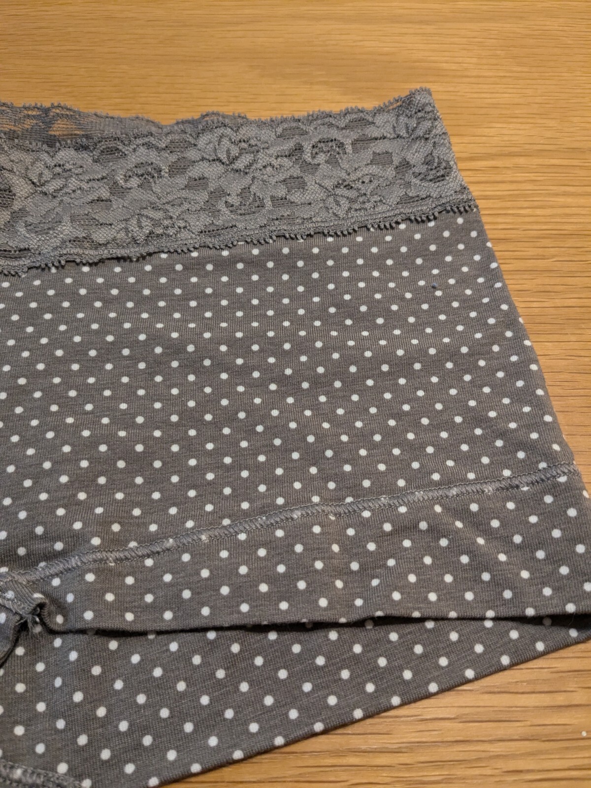 MAIDENFORM Gray White Polka Dot Boyshort Hipster Panties Sz Small