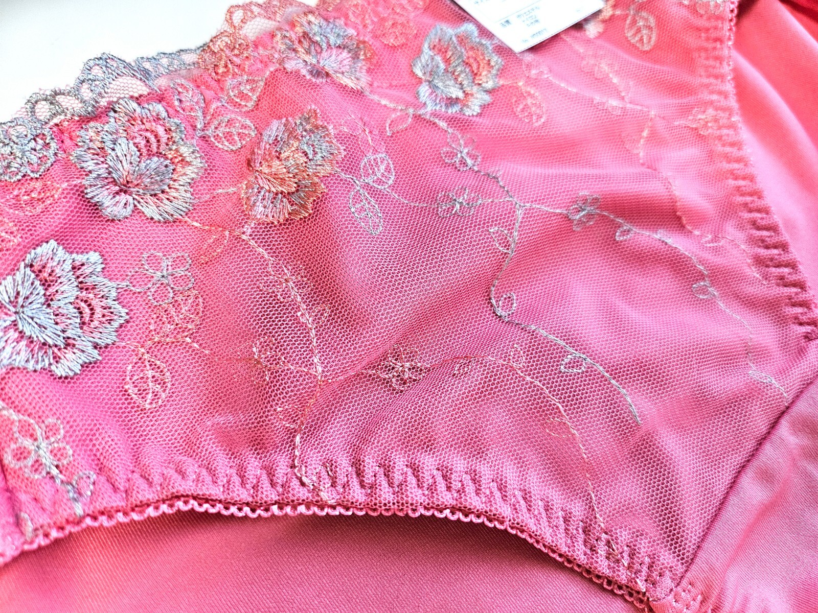 US Size M/6 Nylon Smooth Tricot Lace Flower Panties Women Underwear Pink