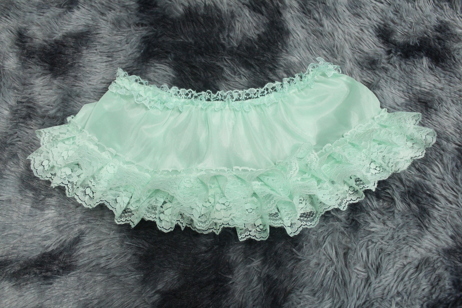 #A324 2XL/ElasticW.24-42″ Vintage Style 2PCS Green Nylon Half Slip + White Brief