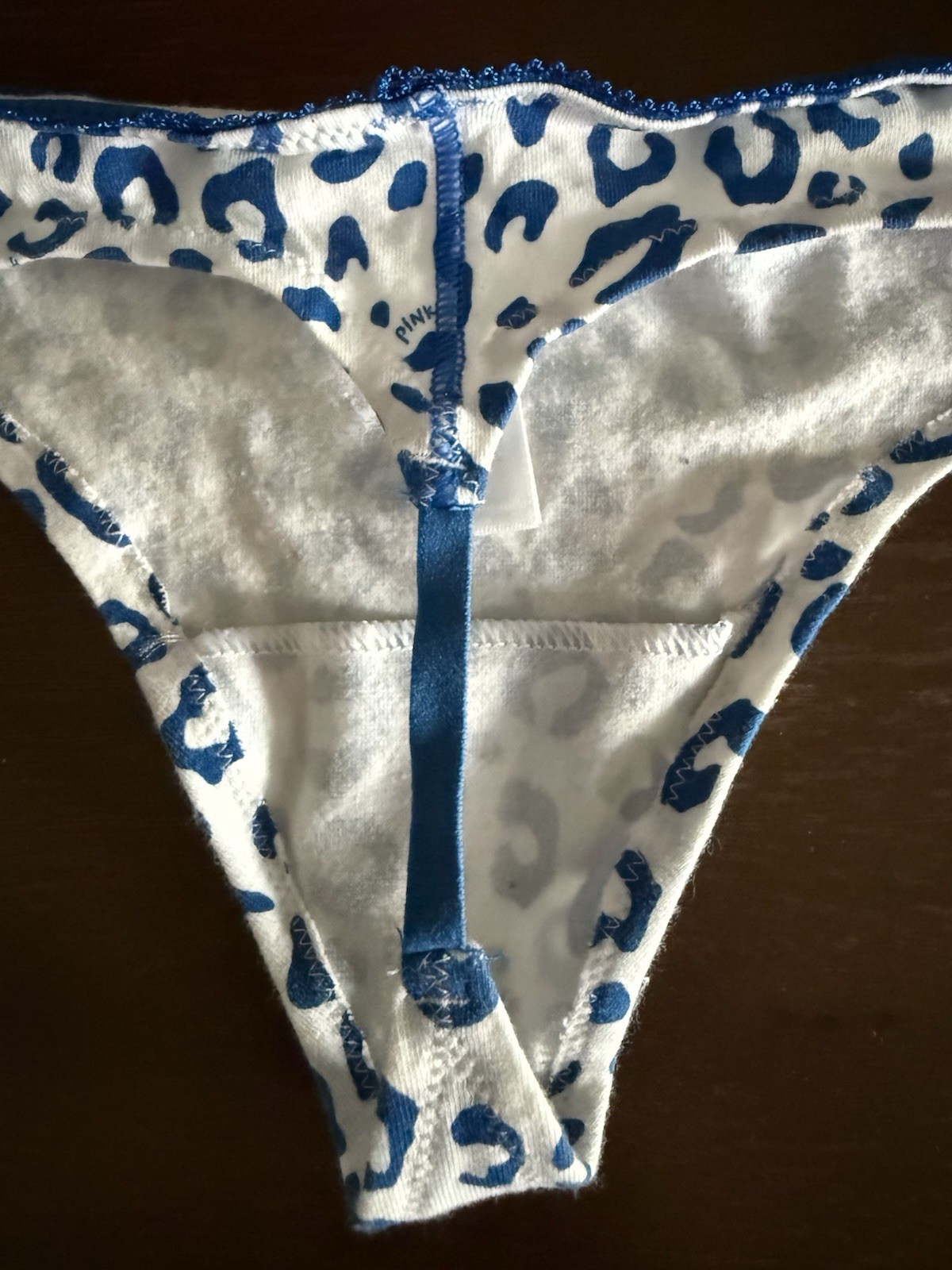 Victoria’s Secret Women’s Thong Blue & White Cheetah Print Panties, Size Medium