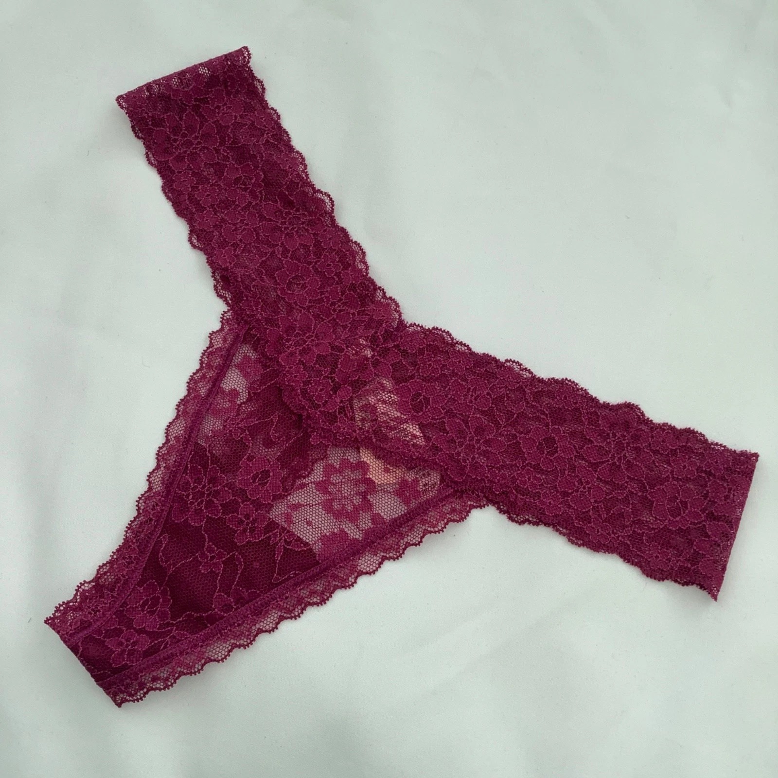 Victoria’s Secret Burgundy Purple Delicate Lace Thong Panties – Size XL – BNWT