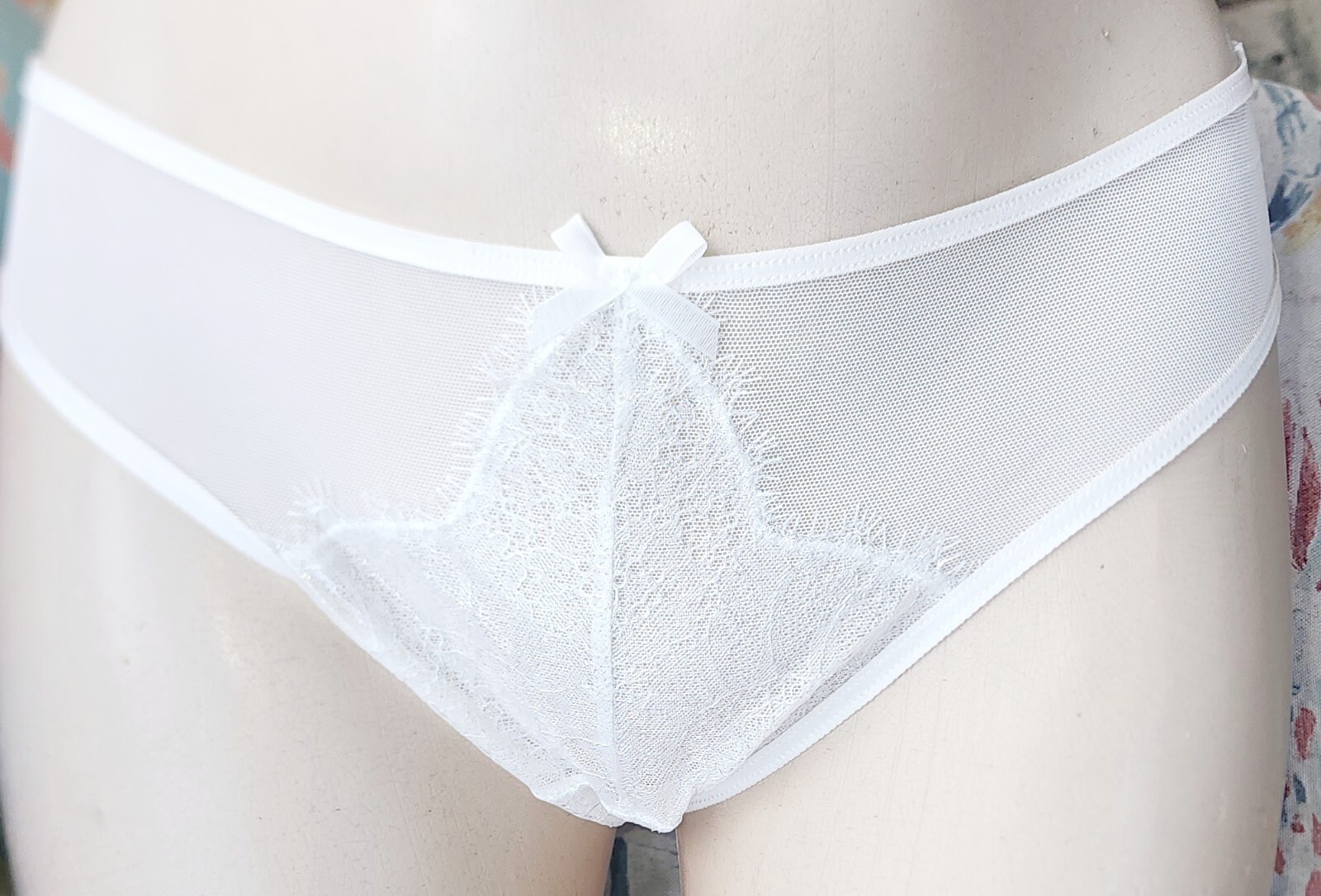 Victorias secret Rare Vintage Coconut 🥥 White Sheer Silver Shine Thong M Panty