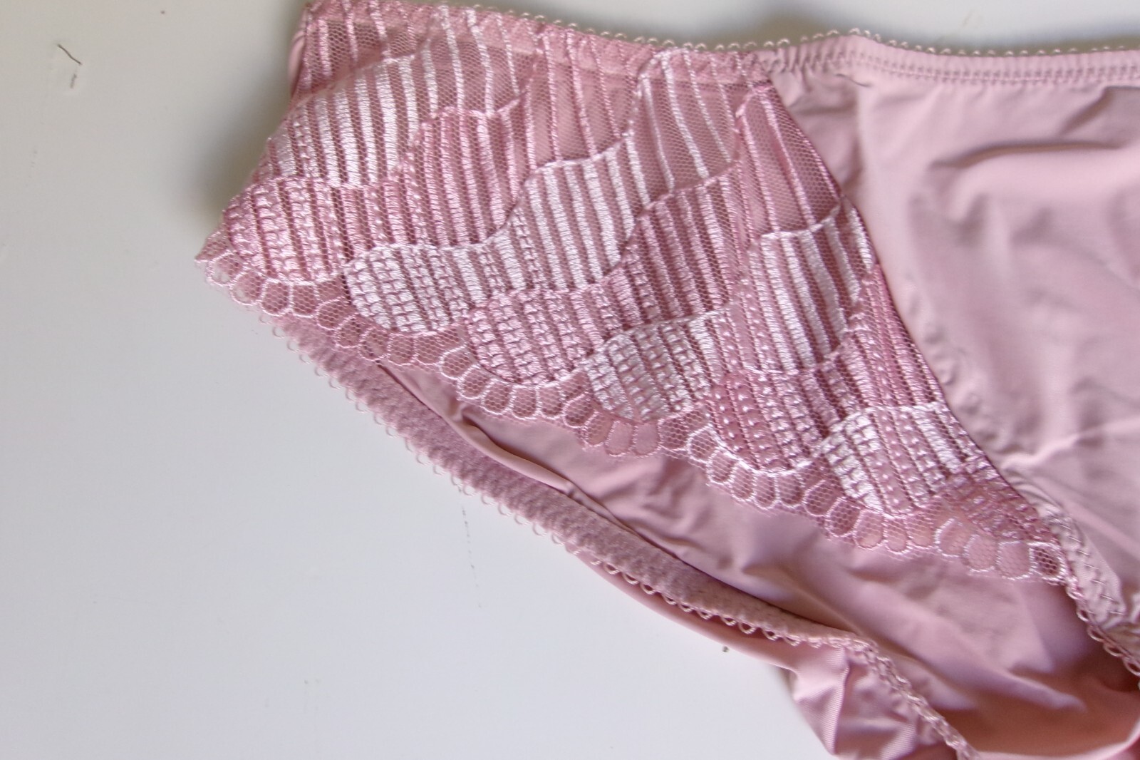 1 Wacoal Le Femme Bikini Panties Style 841117 Zephyr Pink (693) Size XL