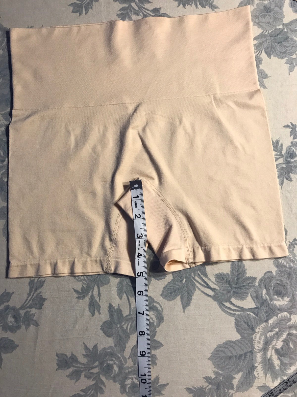 NWOT HSN Yummie Seamless H.Thomas Brief Boy Shorts – Nude – Panty Size – L/XL
