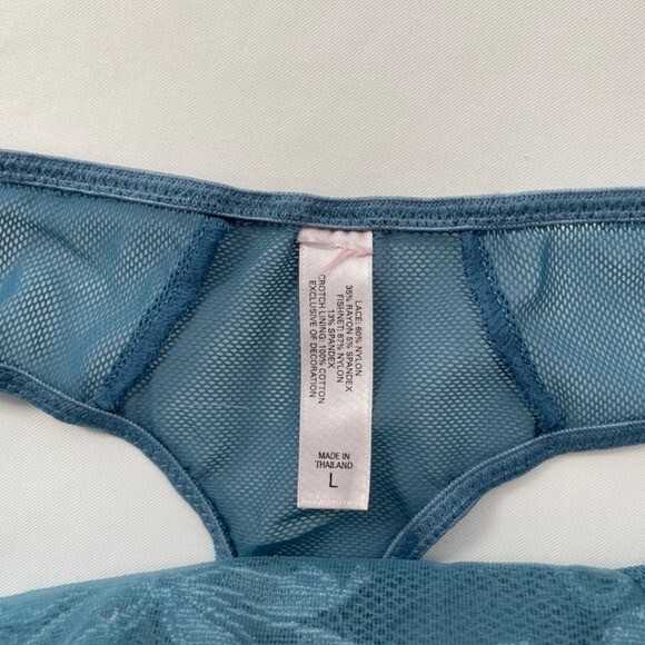 Victoria’s Secret Panties L Thong Teal Embroidered Lace Rhinestones Vintage 2006