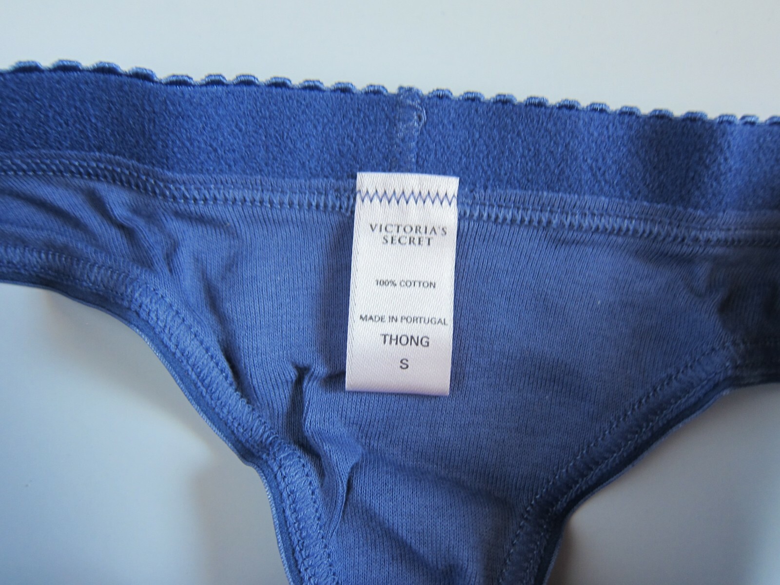 NWOT Victoria’s Secret VINTAGE 100% Cotton Signature Thong Panties SMALL