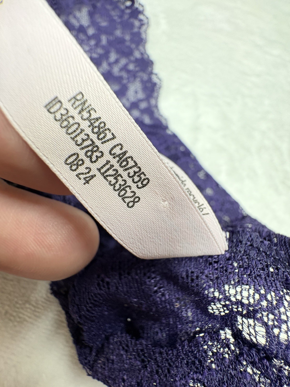 victoria’s secret panties Sequin Posey Lace Thong Panty, Amethyst M NWOT