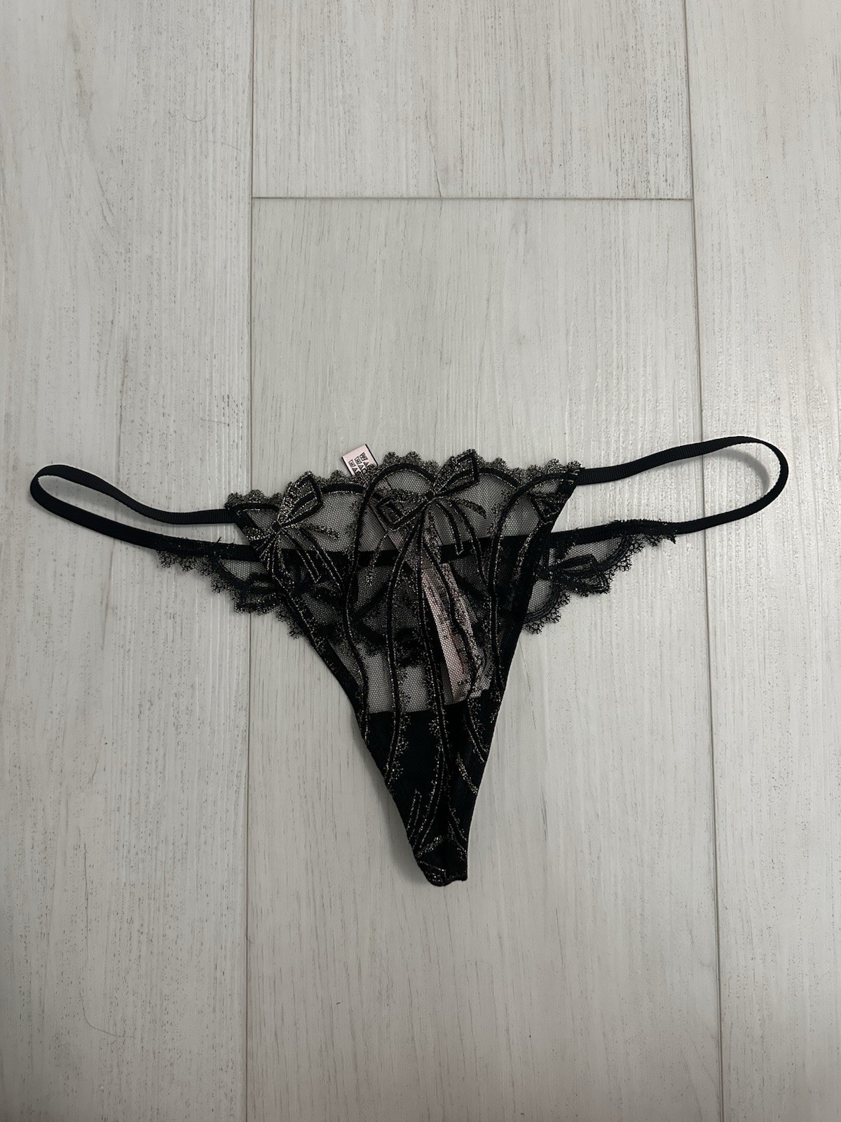 Victoria’s Secret Dream Angels V-String Sz M Black Gold Floral Embroidered Sheer