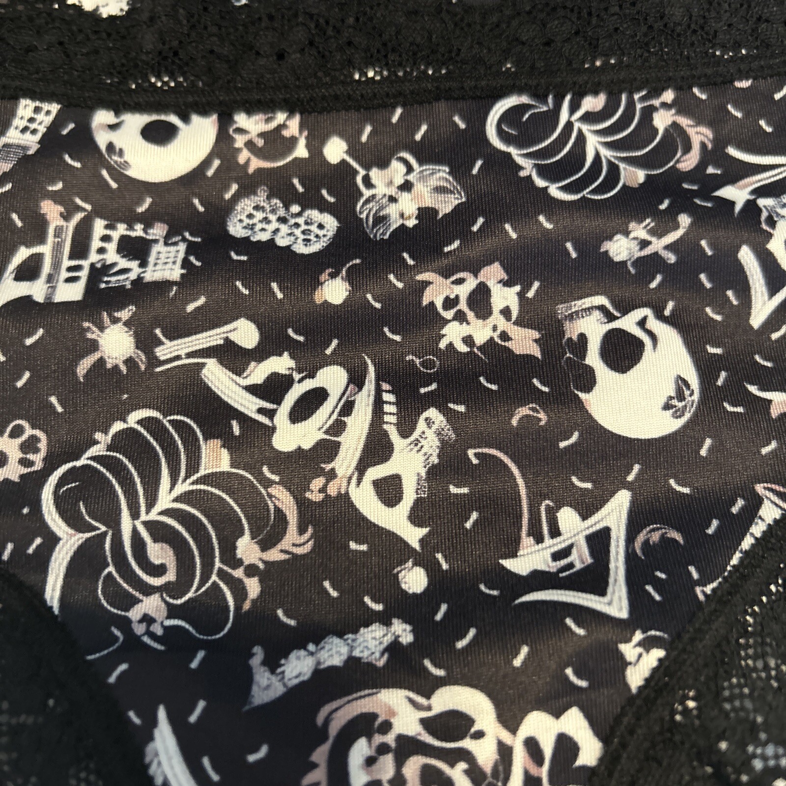 Morvia 3pk lace trim goth Skater Emo panties S Skulls, Bones & Mushrooms New