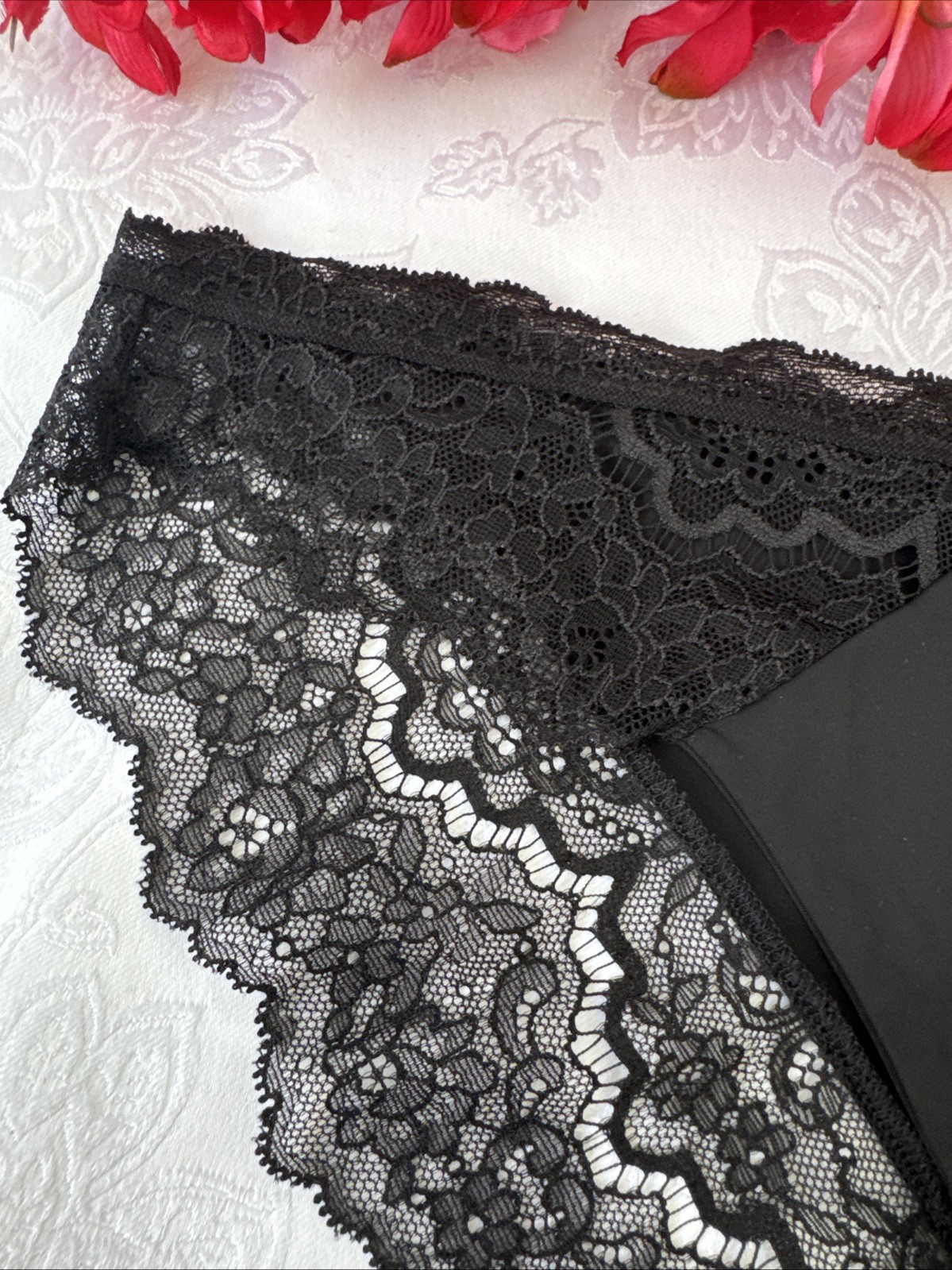 VICTORIA’S SECRET XL DREAM ANGELS BLACK CHEEKINI TANGA LACE SILKY PANTIES NWT