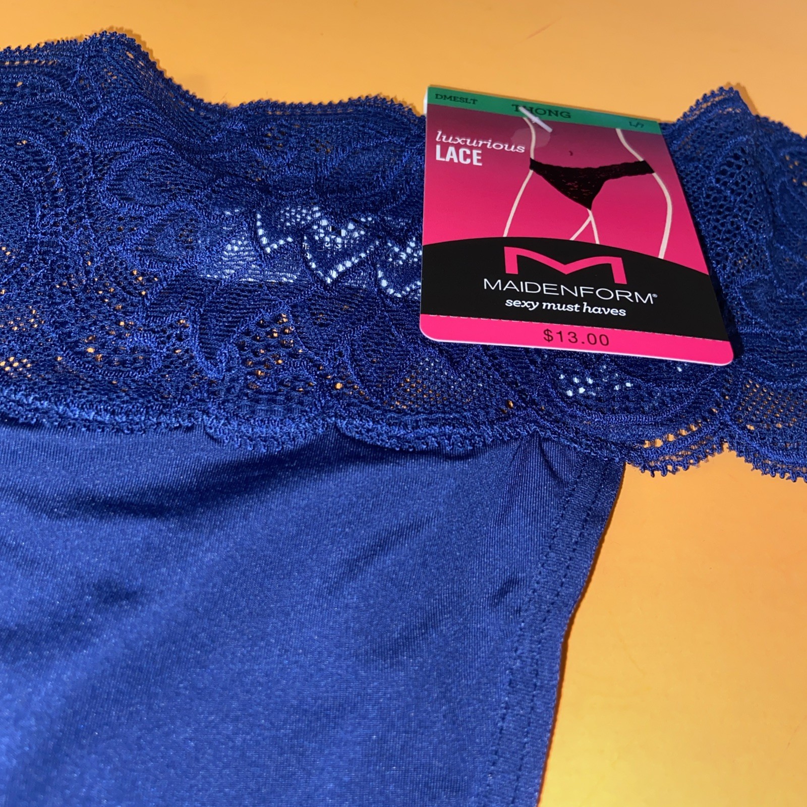 NEW! MAIDENFORM NAVY BLUE THONG PANTIES W LACE/ SIZE Large / 7