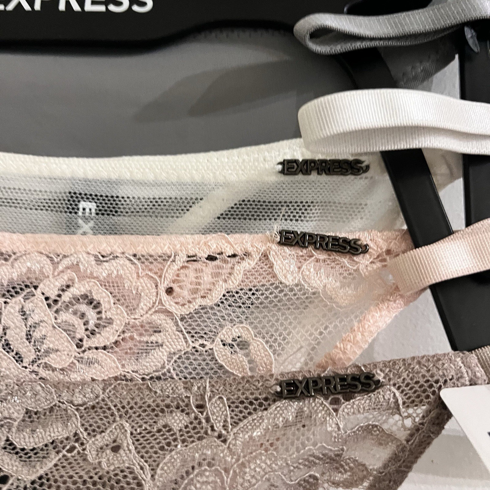 EXPRESS Floral Lace V String Thong Panty XL set of 5 NWT Beige Pink White Black