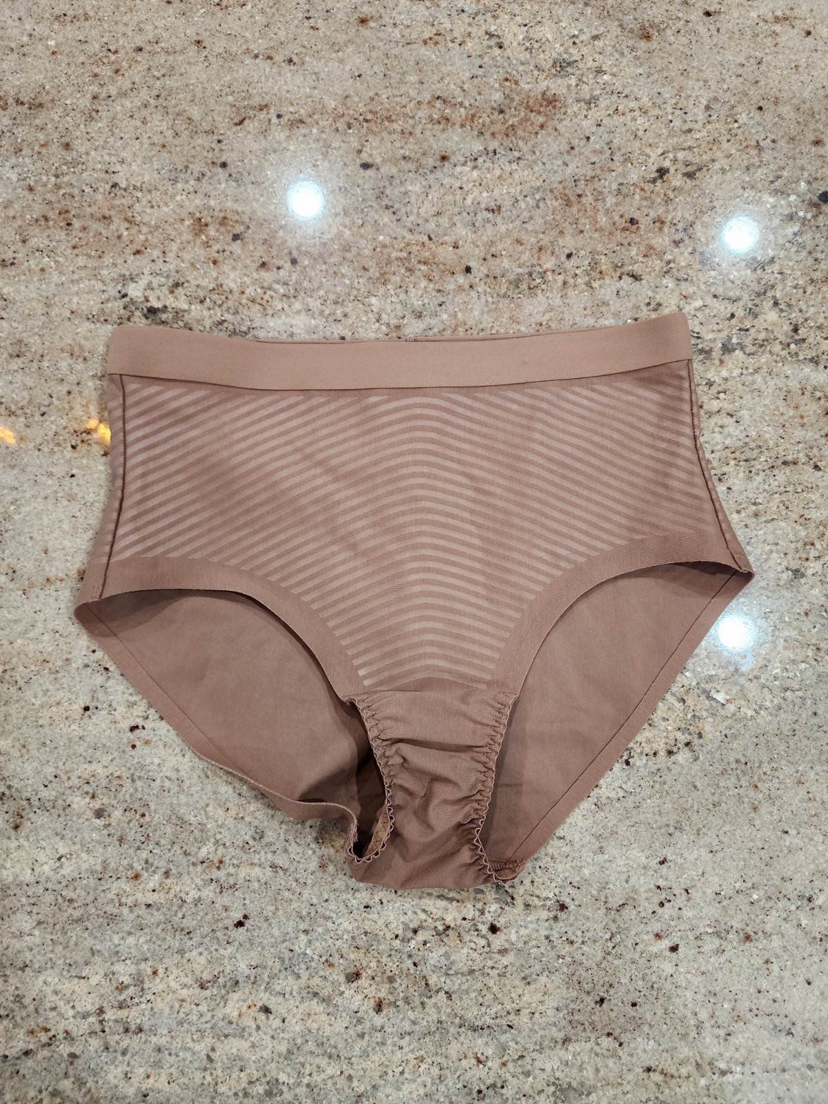 New Women’s SPANX 10500r Cafe Au Lait Supima Cotton Brief Panty Size XS