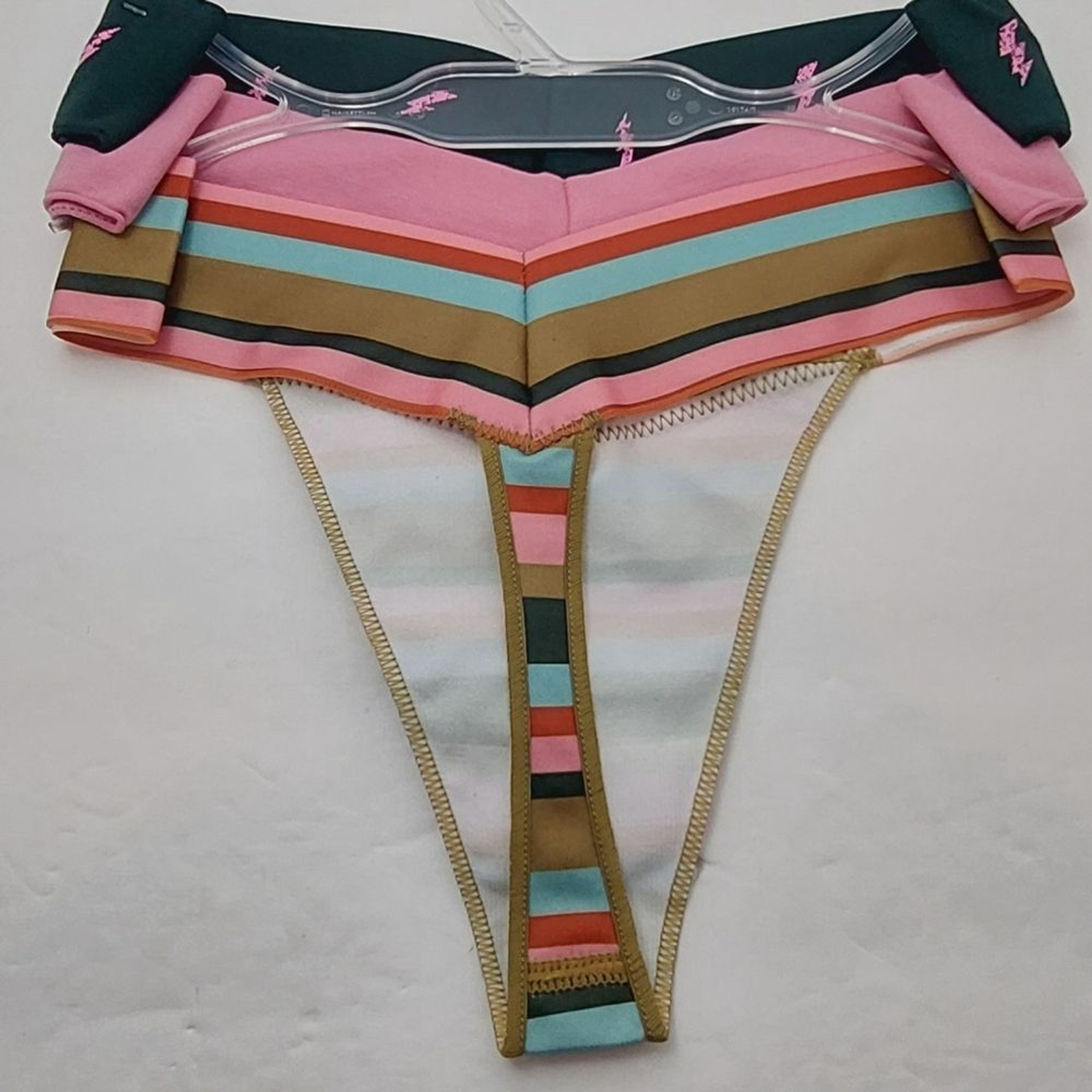 Arizona Body 3 Pack Thong Seamless Panty Women’s Size Medium Panties Pink