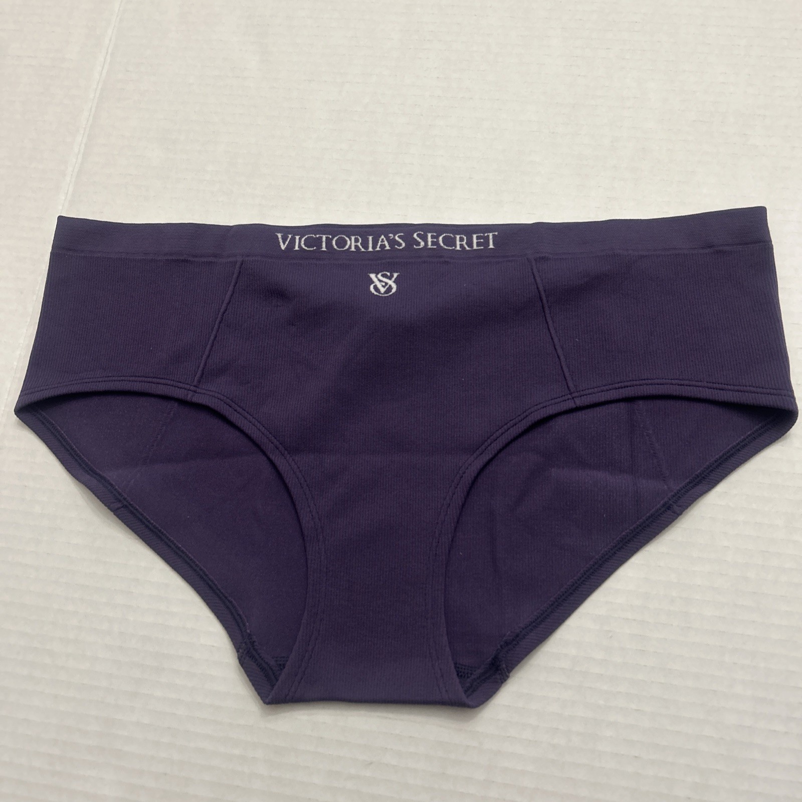 VICTORIA’S SECRET DEEP PURPLE WHITE LOGO RIBBED SEAMLESS HIPHUGGER PANTY 2XL NWT