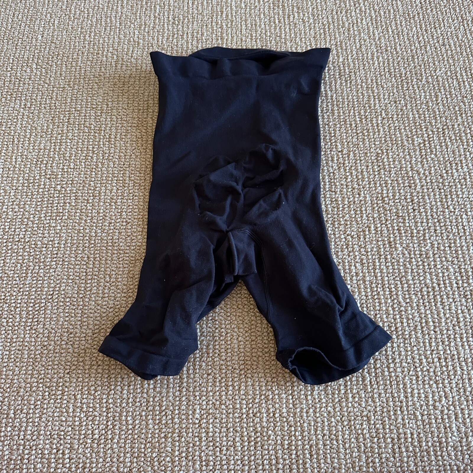 Skims Sculpting Mid Thigh Maternity Shorts Shapewear, Size S/M New