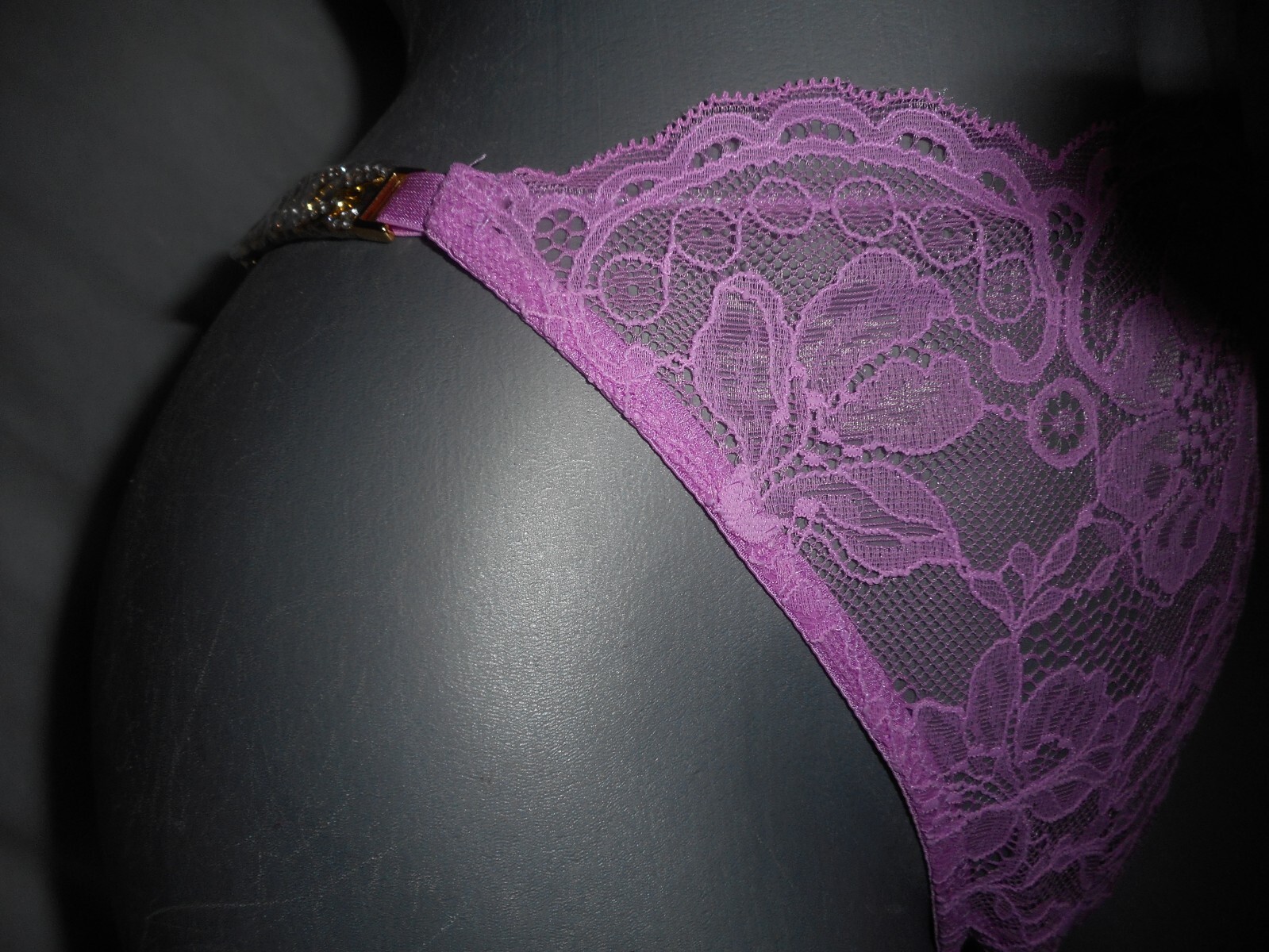 Victoria’s Secret Woman’s Very Sexy Thong String Woman Panty XL/XG