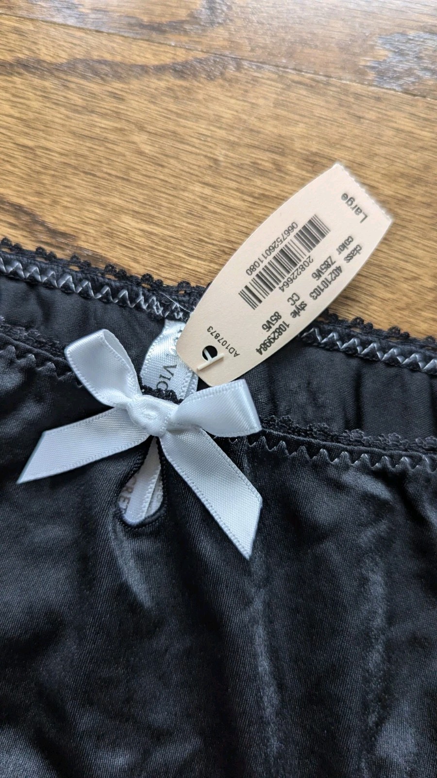 NWT VTG VICTORIA’S SECRET SEXY LITTLE THINGS SATIN BRIDE PANTIES Sz LARGE 2010