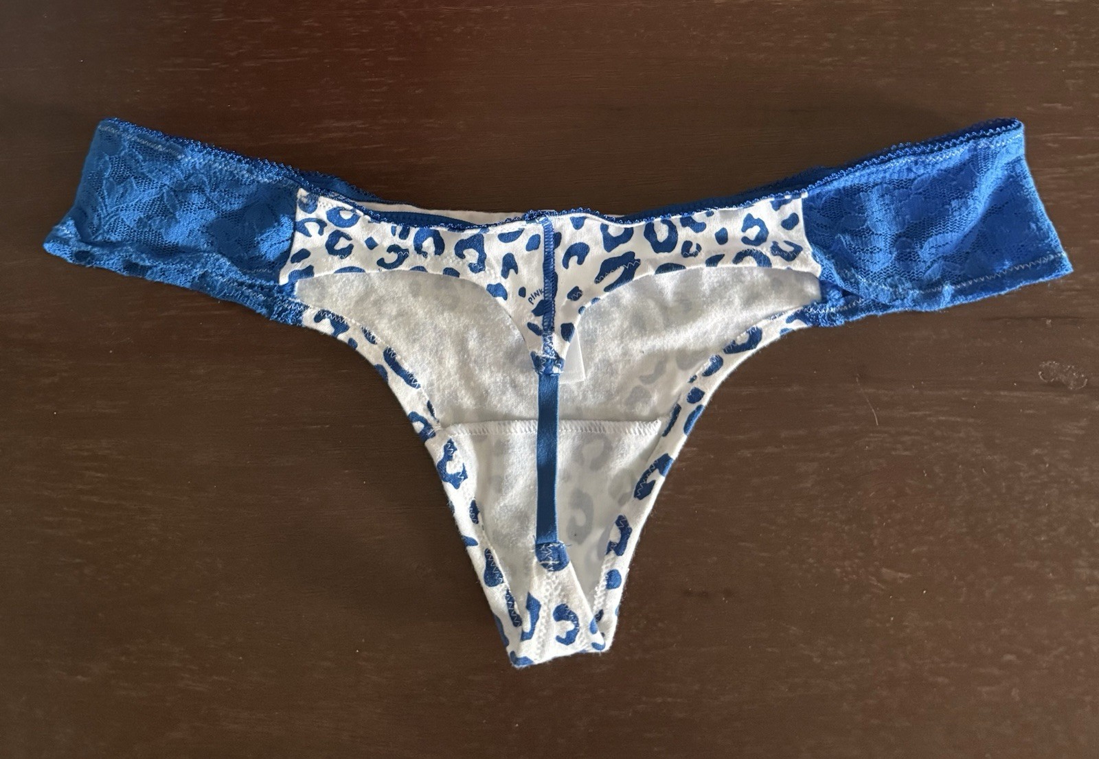 Victoria’s Secret Women’s Thong Blue & White Cheetah Print Panties, Size Medium