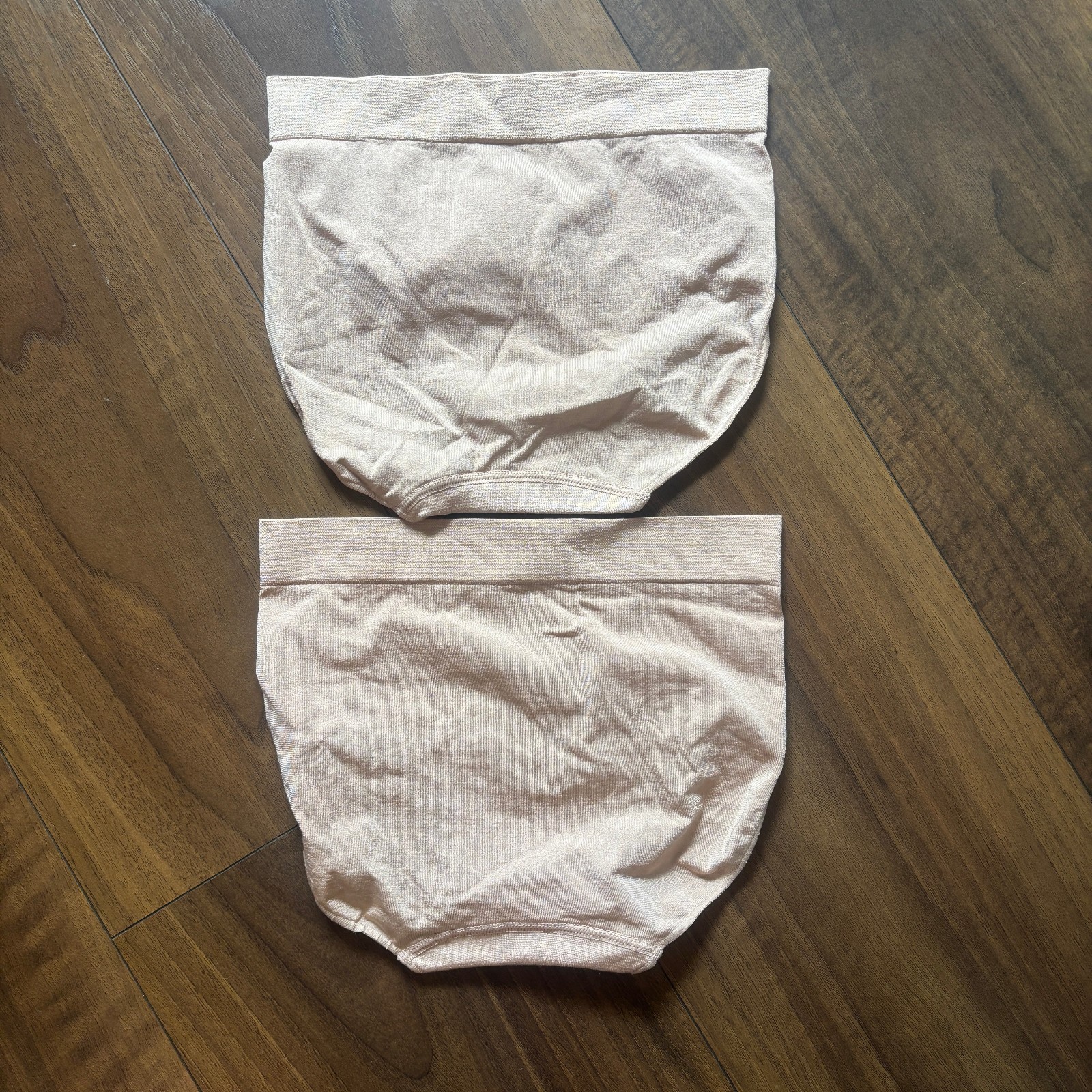 NWOT Black and Nude Seamless Carole Hochman Brief Underwear 3 Pair Size Small
