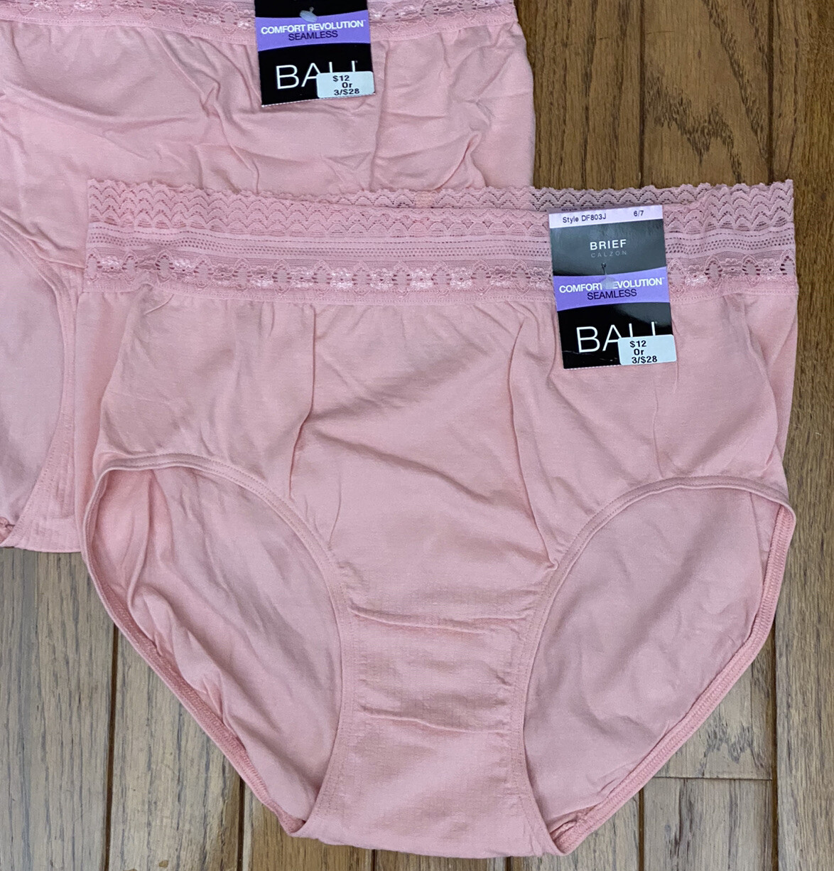 New BALI 3-PACK Women’s Comfort Revolution Seamless Lace Brief Panties Sz 6 / 7