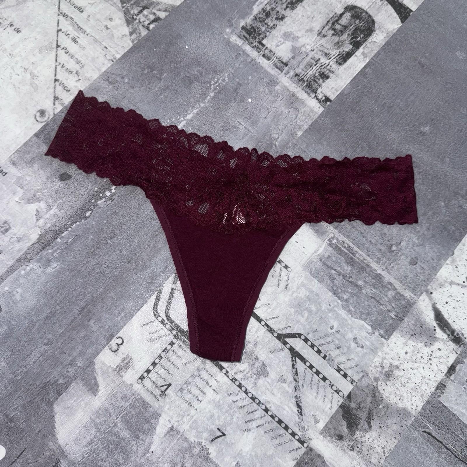 Victoria’s Secret 2021 grape purple Lace Thong – Medium – VS NWT