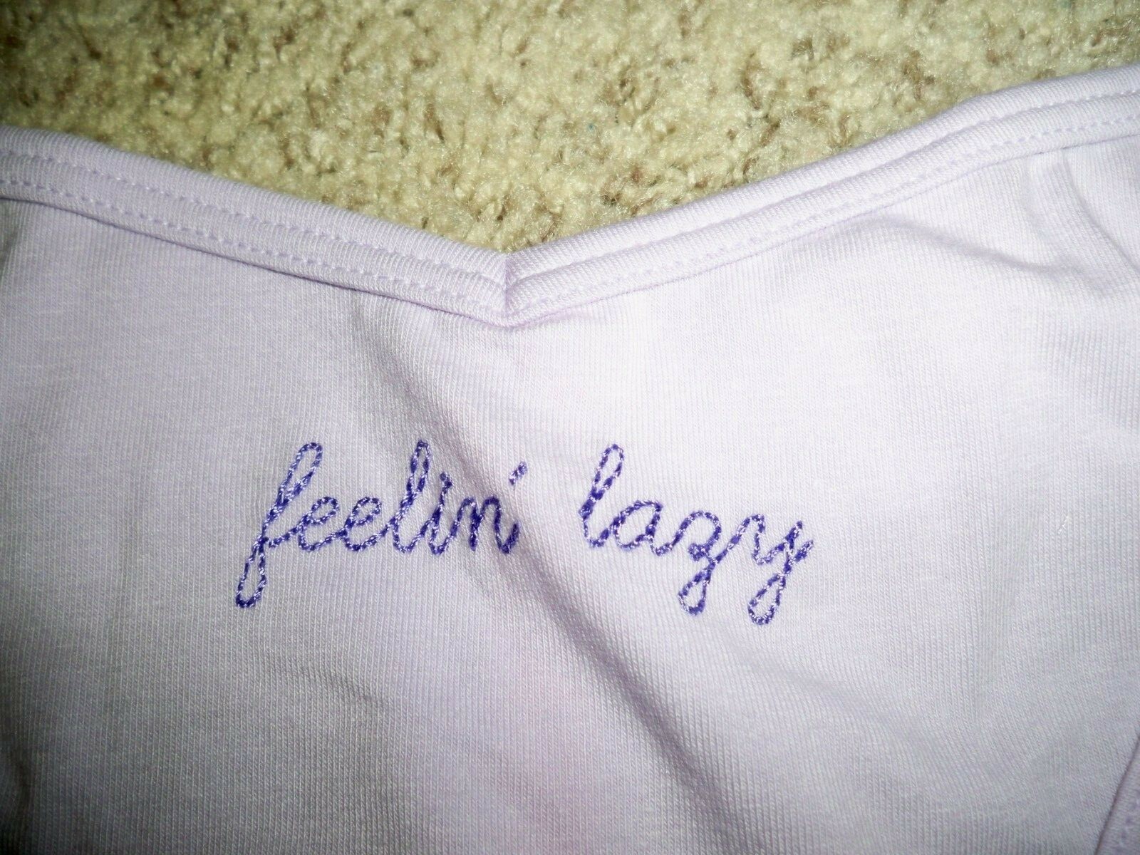 VICTORIAS SECRET THONG LARGE LETS FEELIN LAZY LILAC LAVENDER NEW