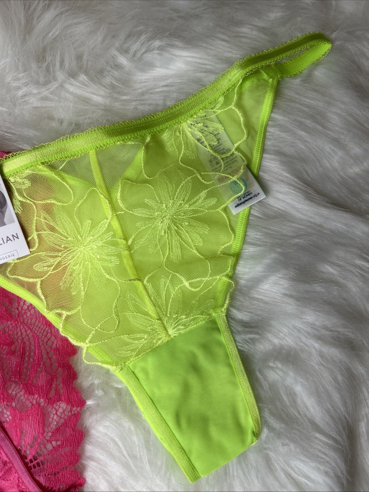 NEXT SET – HIGH LEG LACE/ BRAZILIAN KNICKERS – 2 PCS – UK8 – GREEN/ PINK
