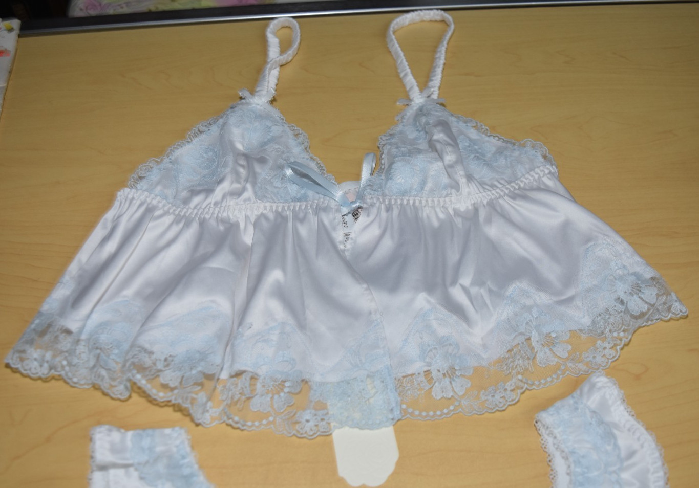 LOVE & LEMONS Sleep Top Thong panty SWEETHEART SATIN ruffle Lot L Lingerie