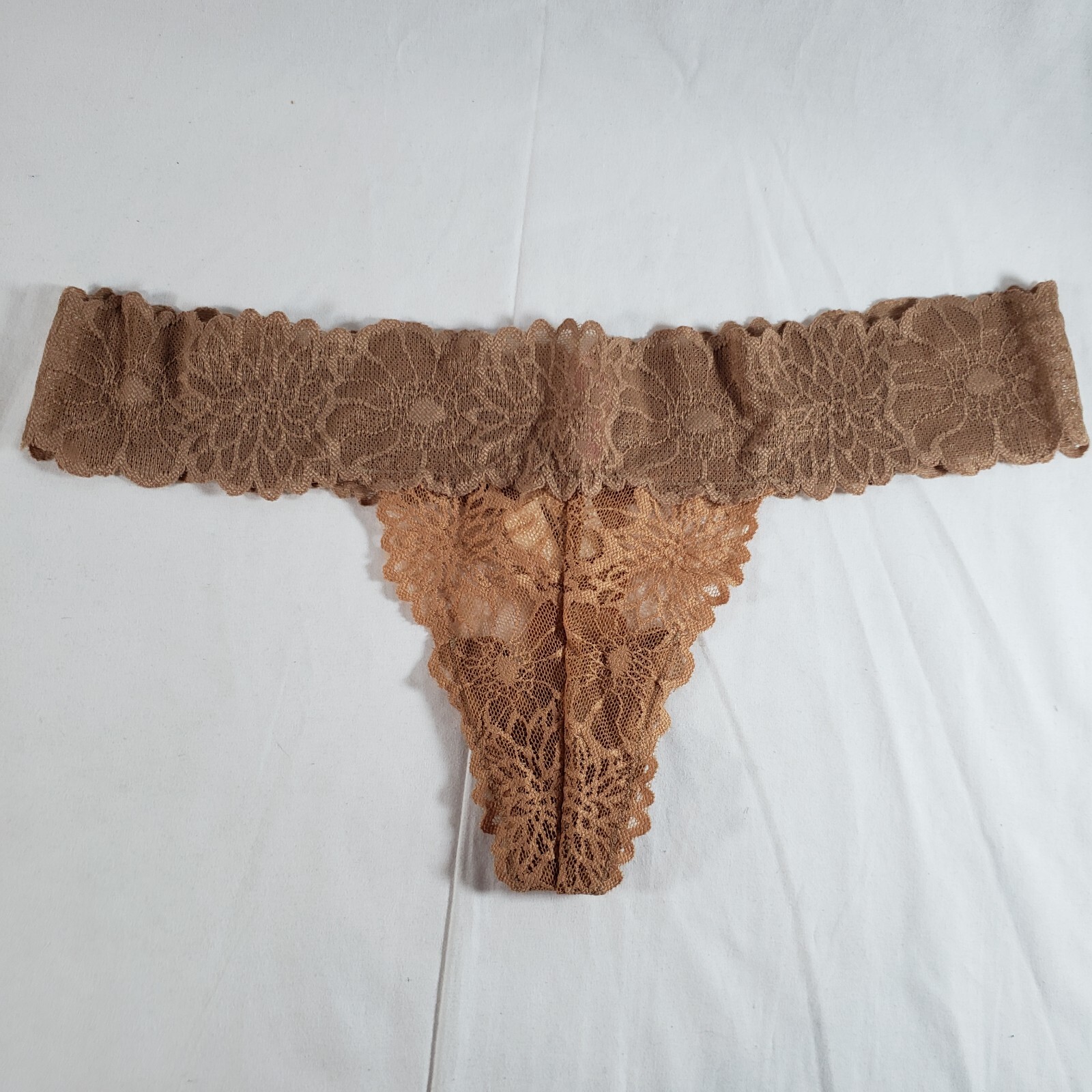 Victoria’s Secret PINK Extra Low Rise Thong Large Tan Brown Floral Lace