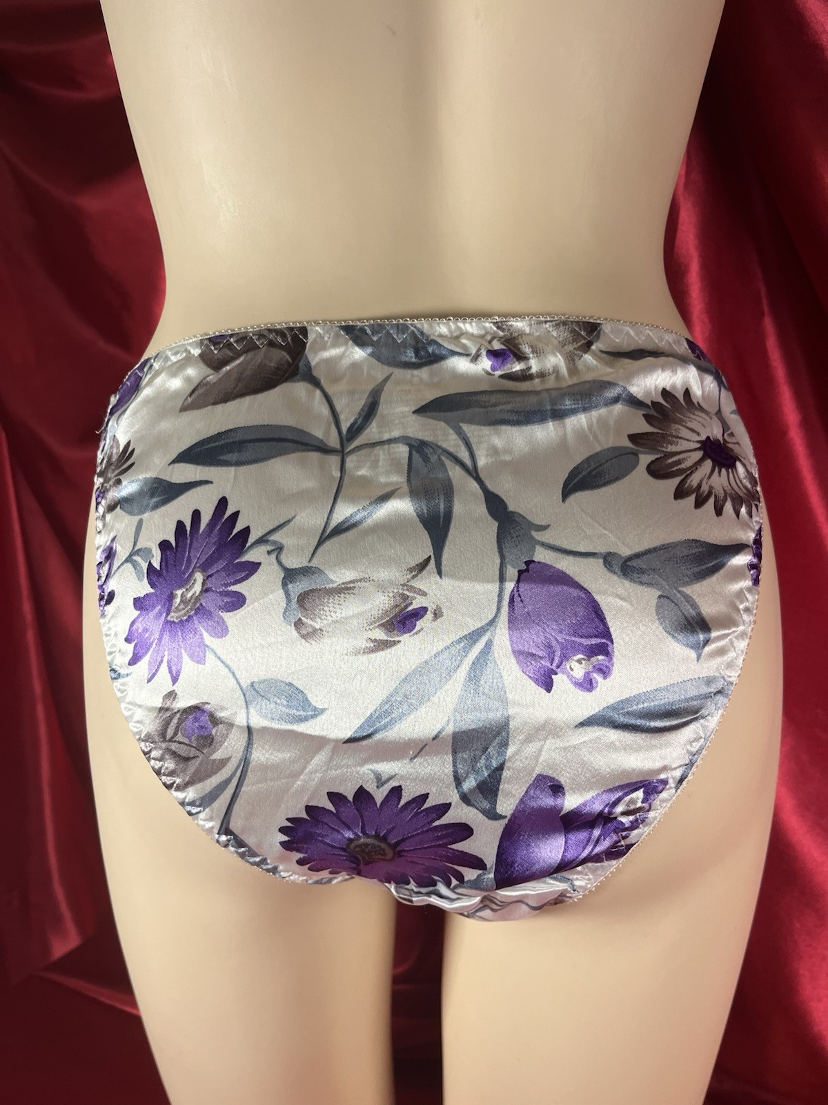 Just Like “Joe Boxer “ Flowers Satin String Bikini Panties US Size5(Asian Size7)