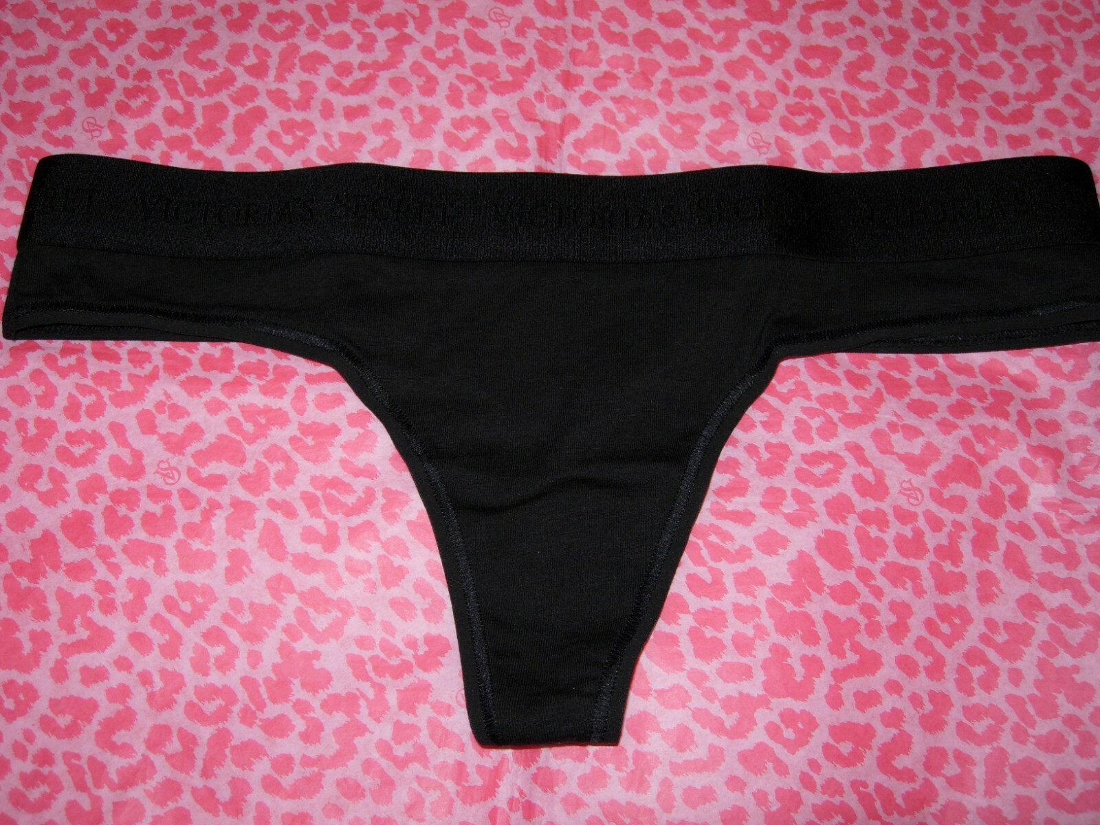 Victoria’s Secret Sexy Logo Waistban Lingerie Thong Classic Black Pantie S L NWT