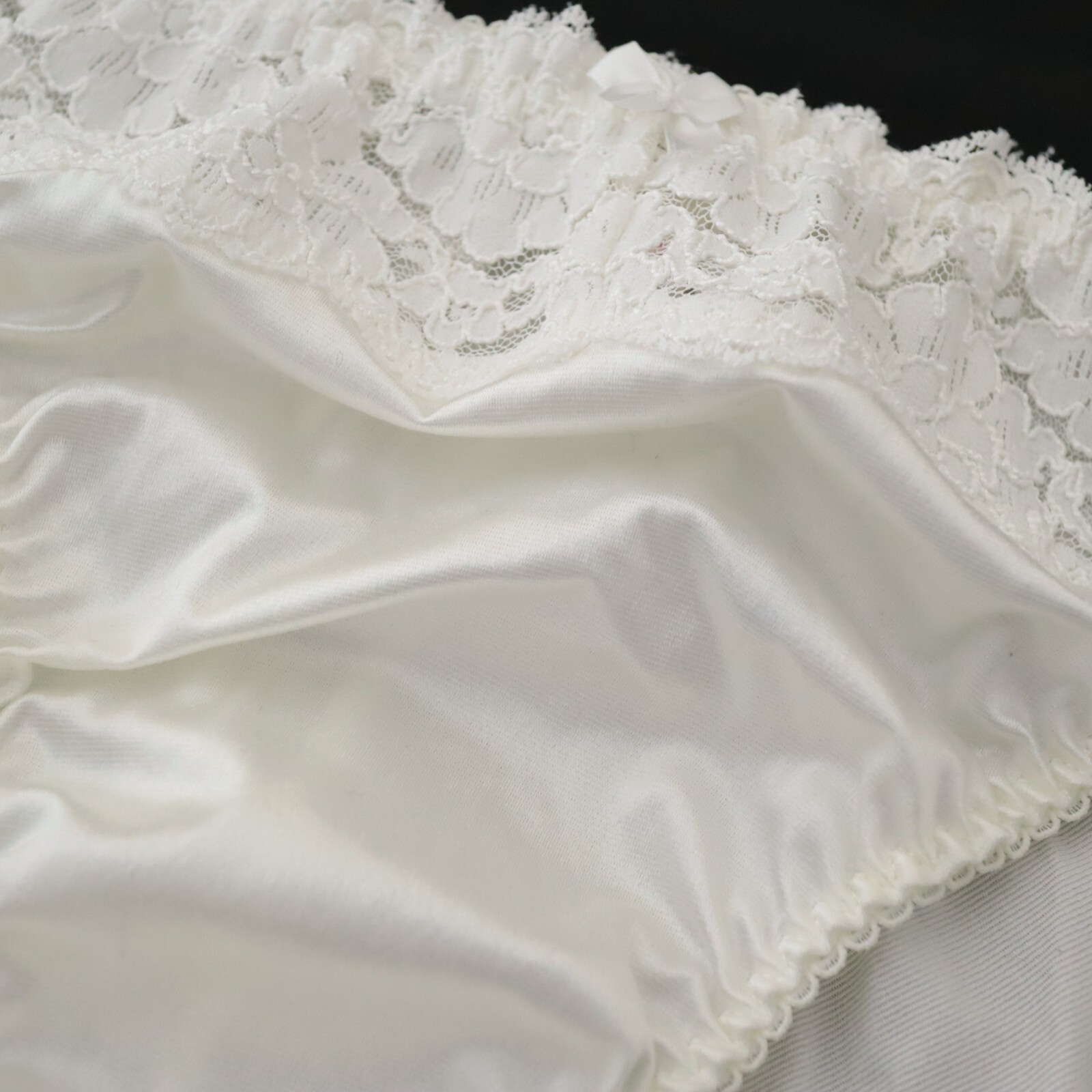 NEW Victoria’s Secret VTG 80s 90s Second Skin Satin Lace Brief Panty LARGE