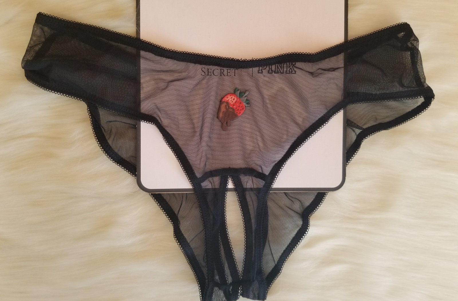 VICTORIA’S SECRET MESH HIGH LEG OPEN CHEEKY PANTY MEDIUM BLACK STRAWBERRY NWT
