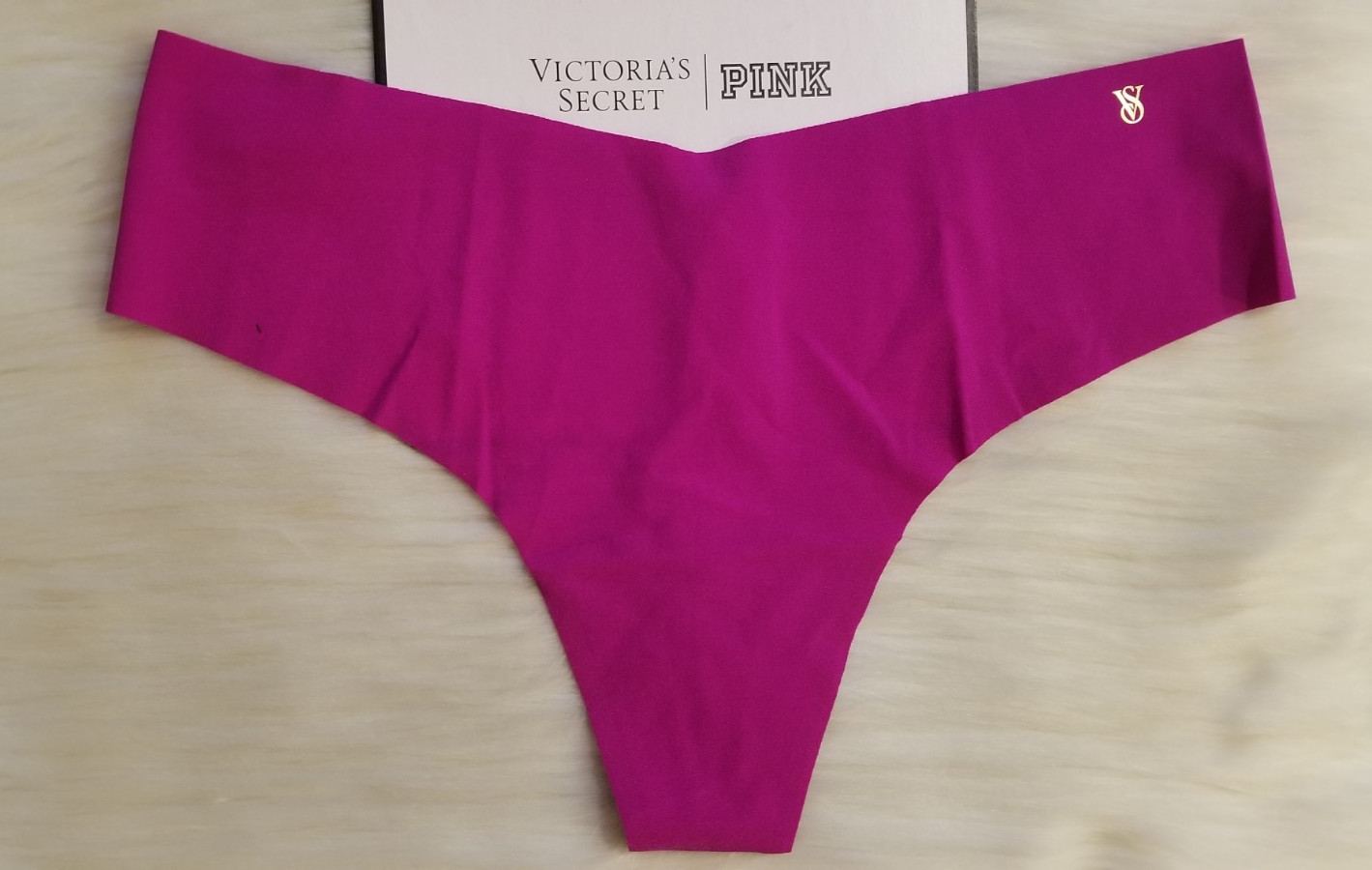 VICTORIA’S SECRET NO-SHOW THONG PANTY XL BERRYLICIOUS PINK NWT